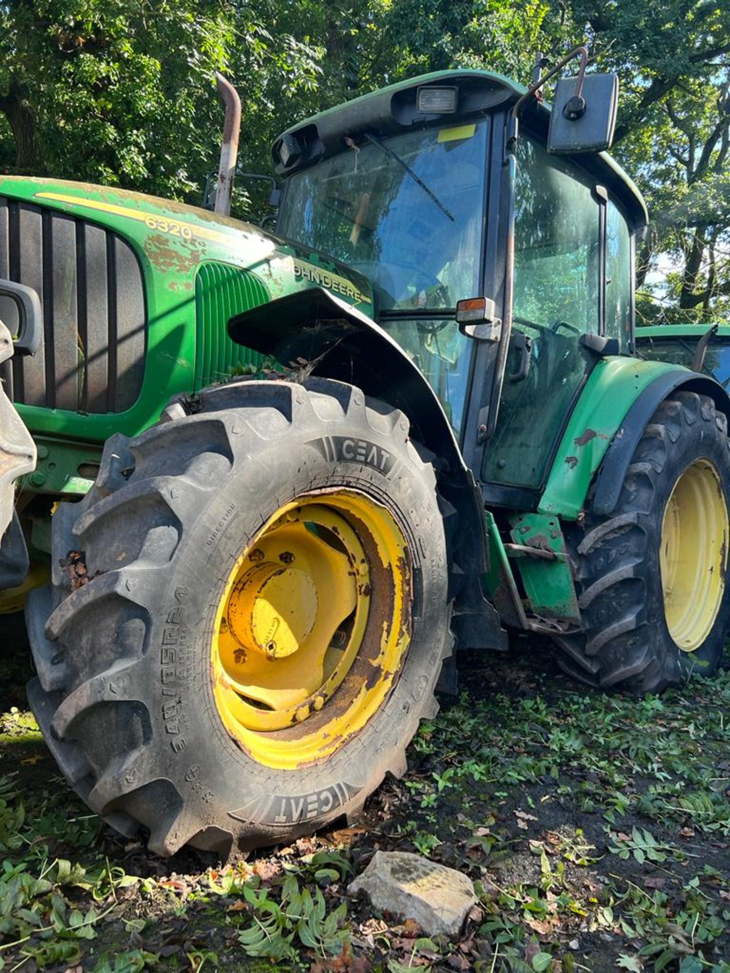 2006 JOHN DEERE 6320 TRACTOR