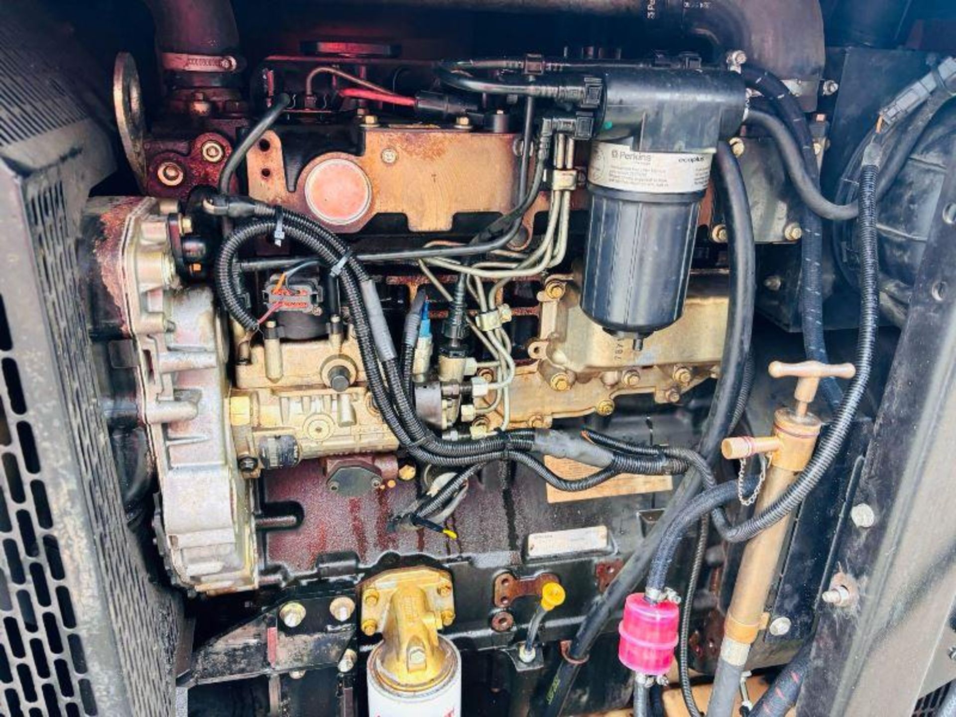 PRAMAC GSW110 110KVA GENERATOR C/W PERKINS ENGINE  - Image 2 of 12