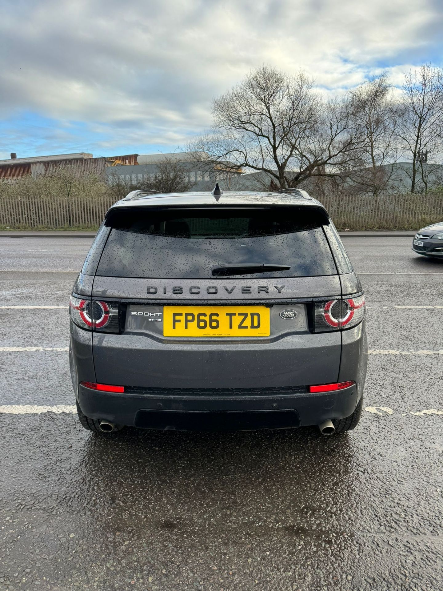 2016 66 LAND ROVER DISCOVERY SPORT HSE SUV ESTATE- 88K WITH LAND ROVER SERVICE HISTORY - PAN ROOF. - Image 3 of 12