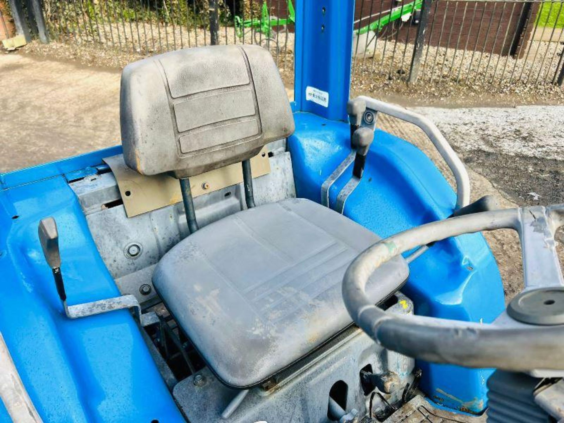 ISEKI TF17F 4WD COMPACT TRACTOR * CHOICE OF TWO * - Bild 13 aus 16