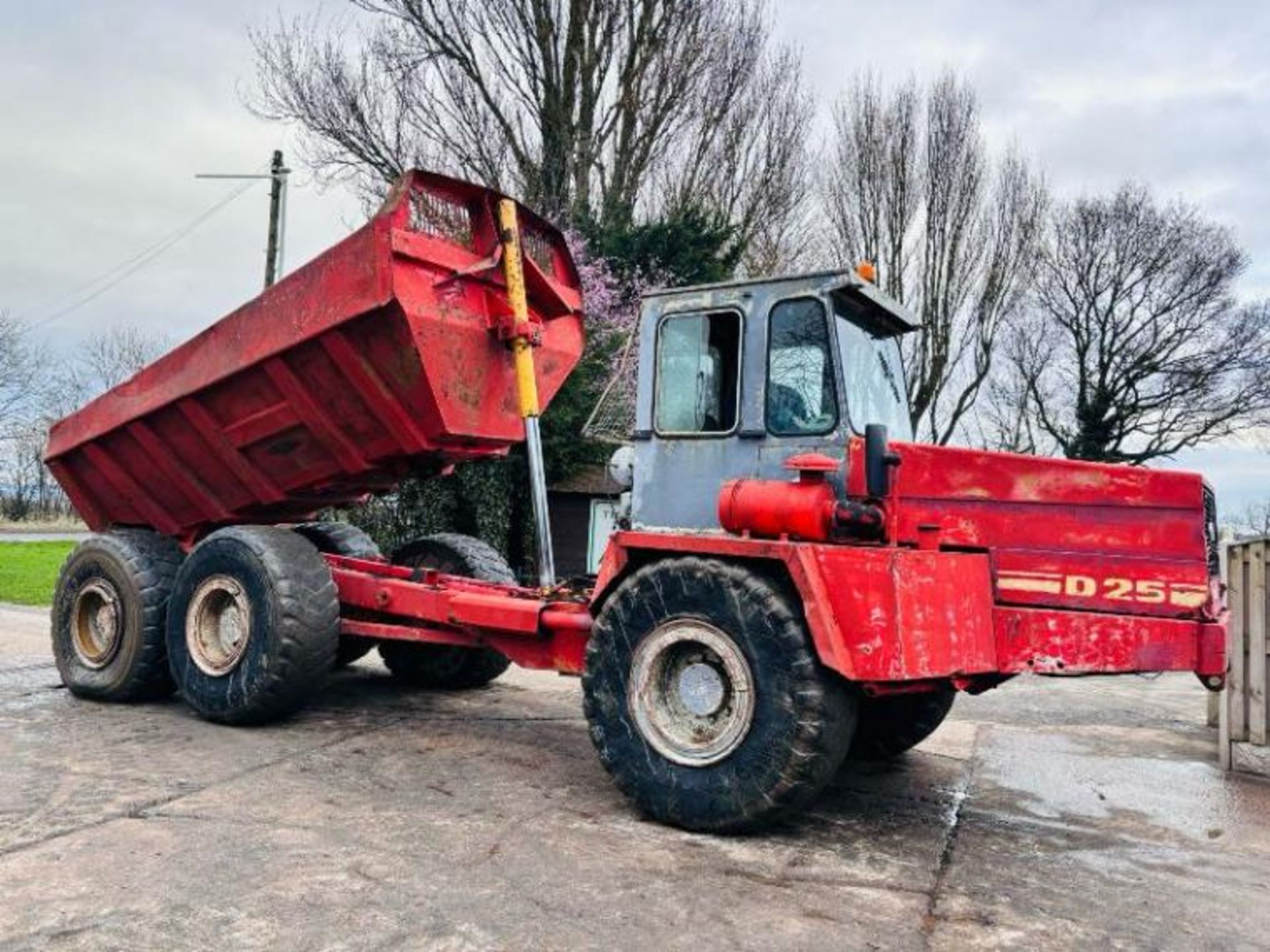 O&K D25 6X6 ARTICULATED DUMP TRUCK - Image 11 of 14