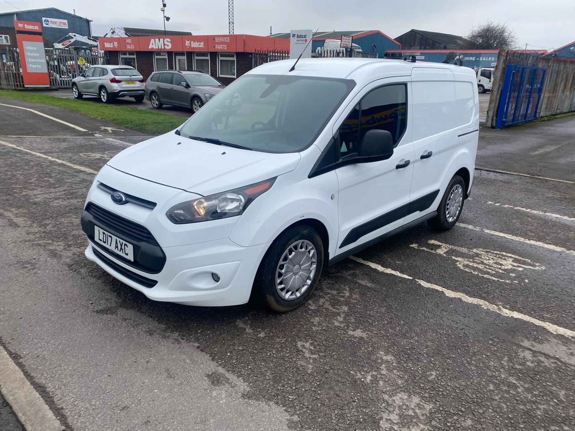 2017 17 FORD TRANSIT CONNECT TREND PANEL VAN - 3 SEATS - AIR CON - EURO 6 - REVERSE CAMERA - Image 2 of 13