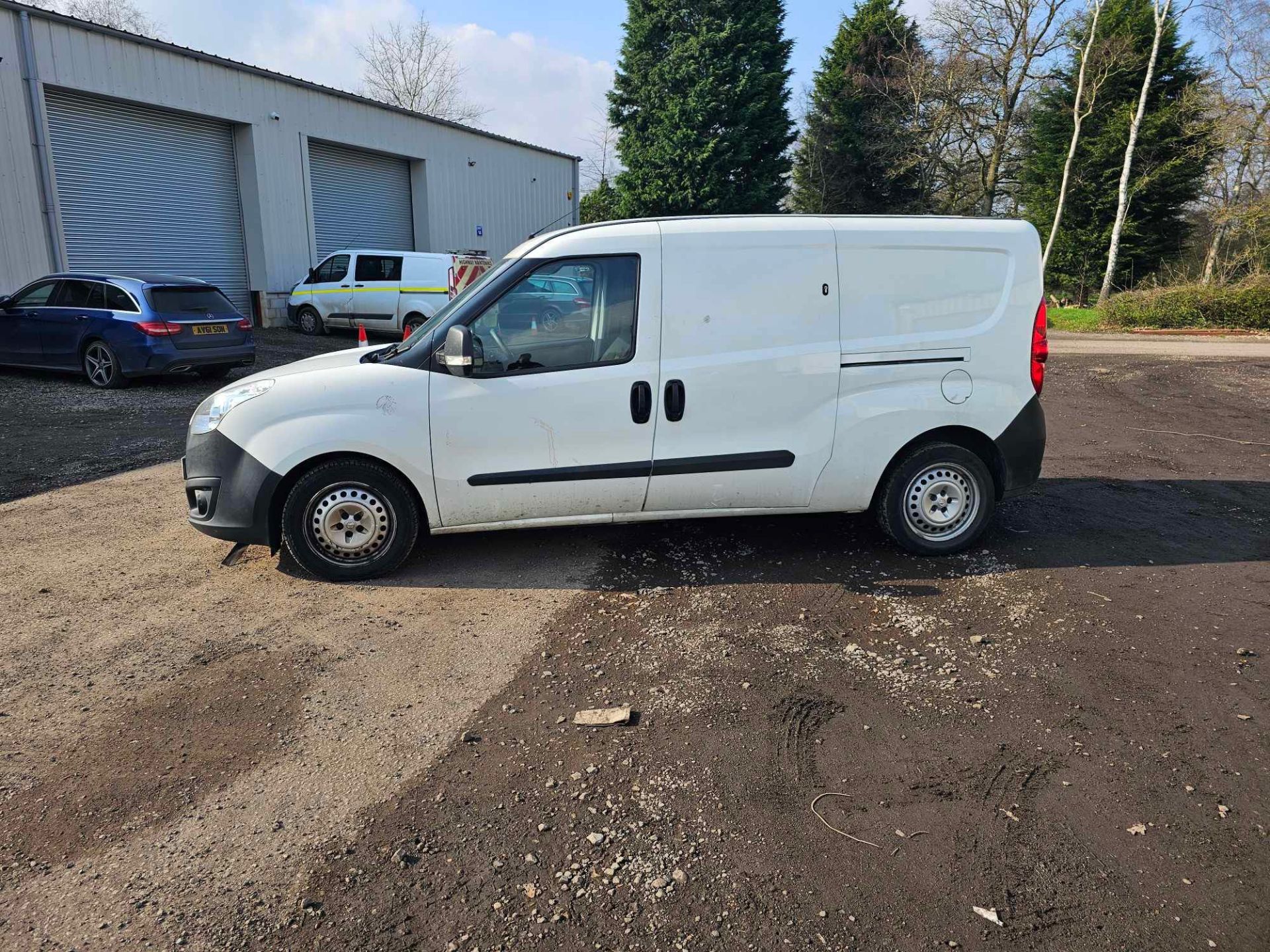 2017 17 VAUXHALL COMBO LWB 2300 CDTI S/S PANEL VAN - 64K MILES - EURO 6  - Image 8 of 9