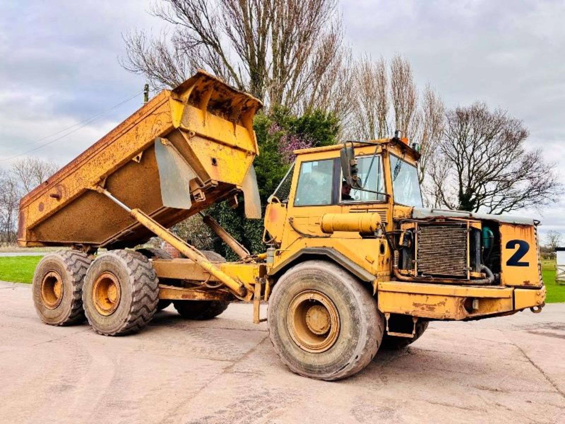 VOLVO A25C 6X6 ARTICULATED DUMP TRUCK - Image 12 of 18