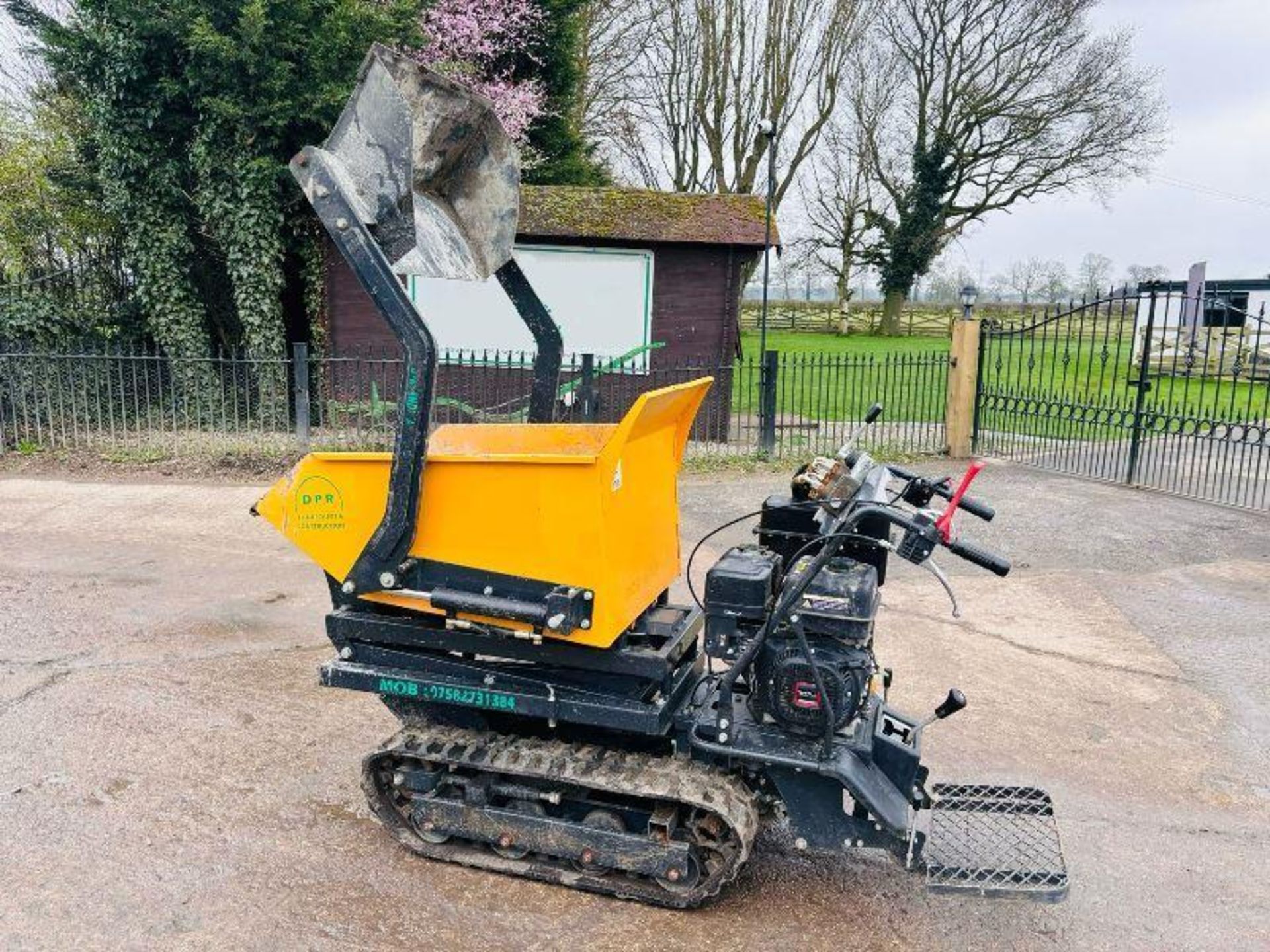 LUMAG SELF LOADING TRACKED PEDESTRIAN HIGH TIP DUMPER C/W RUBBER TRACKS  - Image 14 of 16