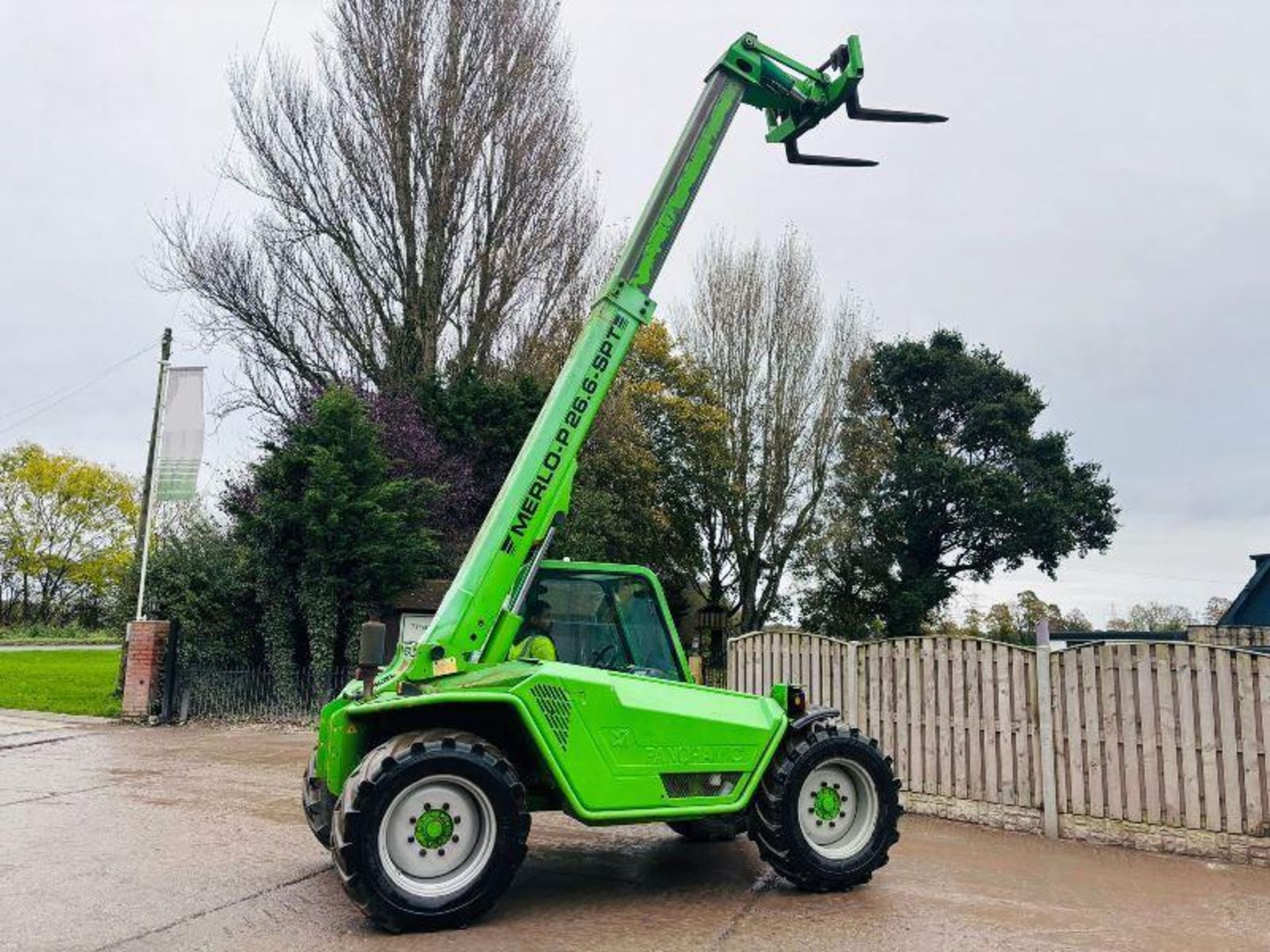 MERLO P26.6 4WD TURBO TELEHANDLER C/W PALLET TINES - Image 4 of 16