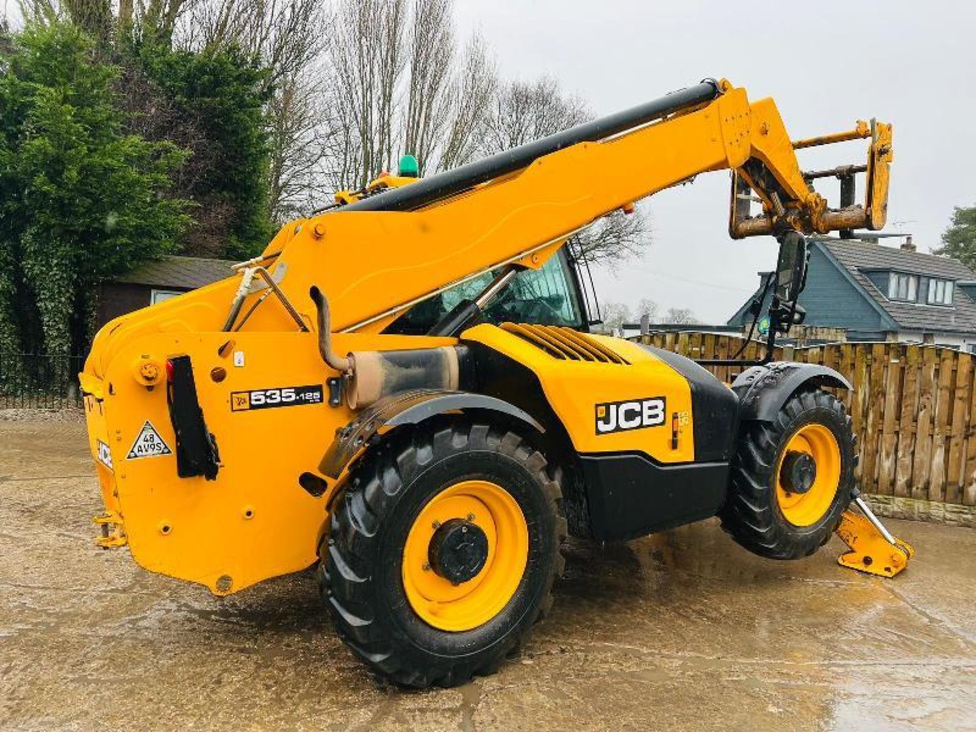 JCB 535-125HI VIZ 4WD TELEHANDLER *YEAR 2019,12.5 METER REACH* C/W PALLET TINES - Image 7 of 16