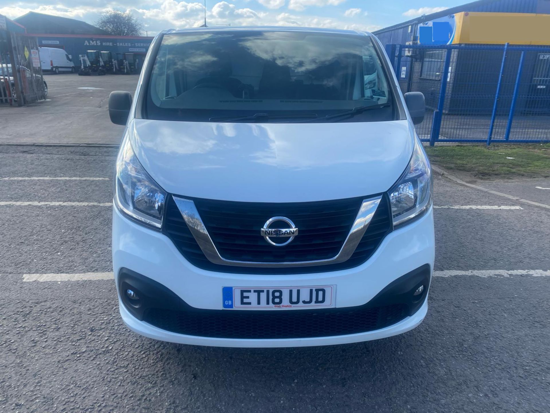 2018 18 NISSAN NV300 PANEL VAN - 106K MILES - AIR CON - EURO 6 - PLY LINED - Bild 2 aus 11