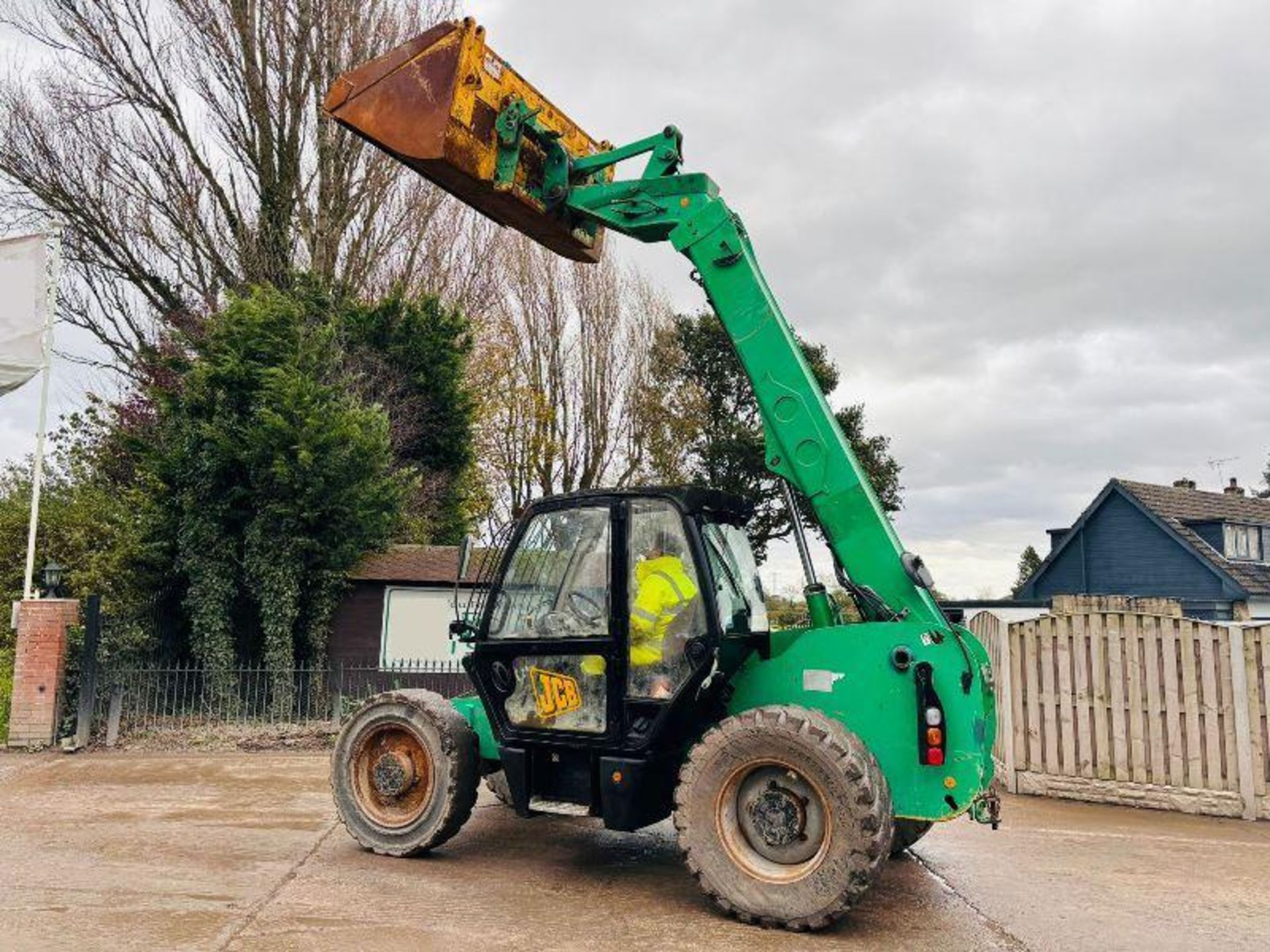 JCB 531-70 4WD TELEHANDLER C/W BUCKET. - Image 3 of 17