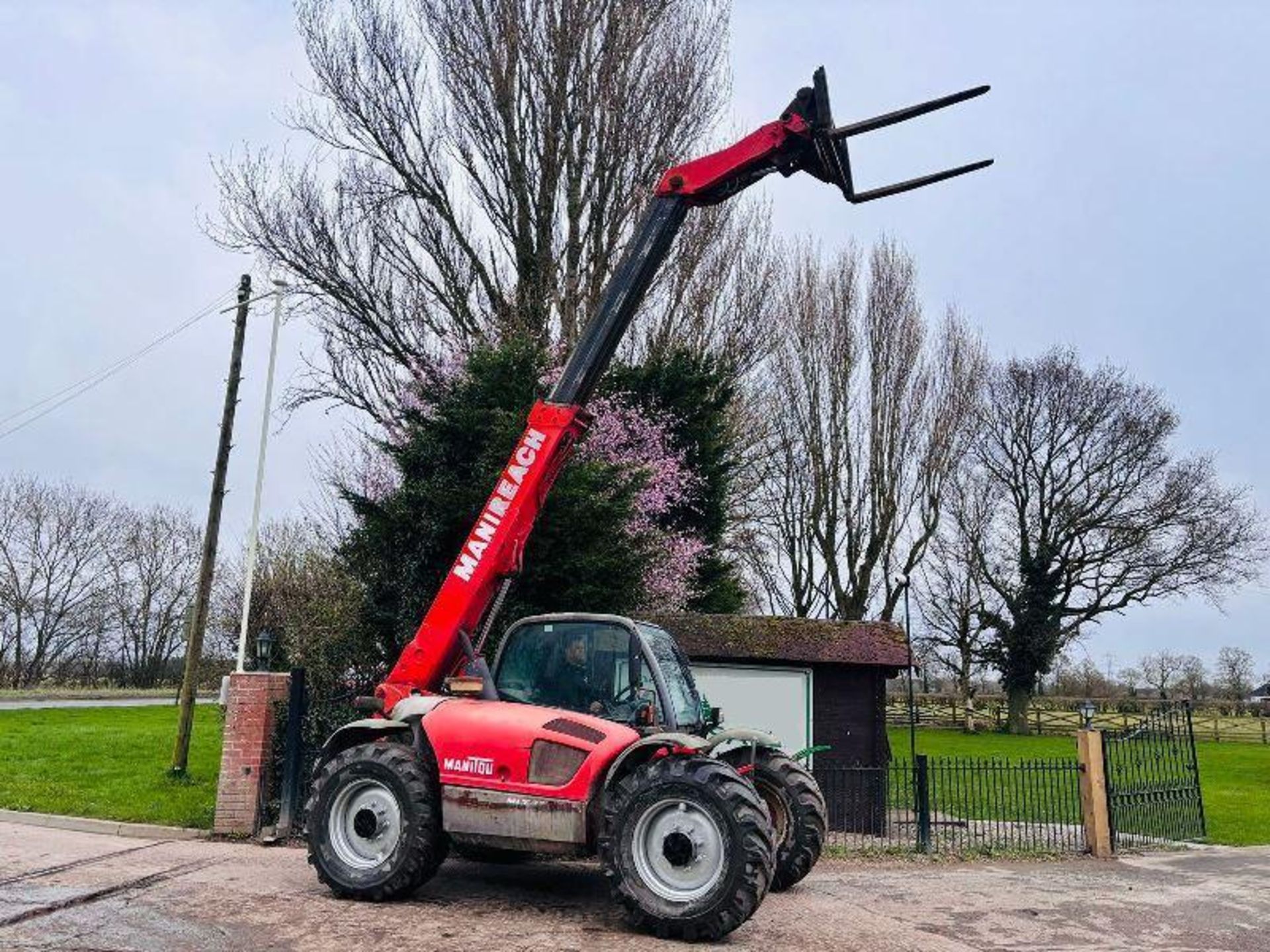 MANITOU MLT629 4WD TELEHANDLER C/W PALLET TINES - Image 4 of 16