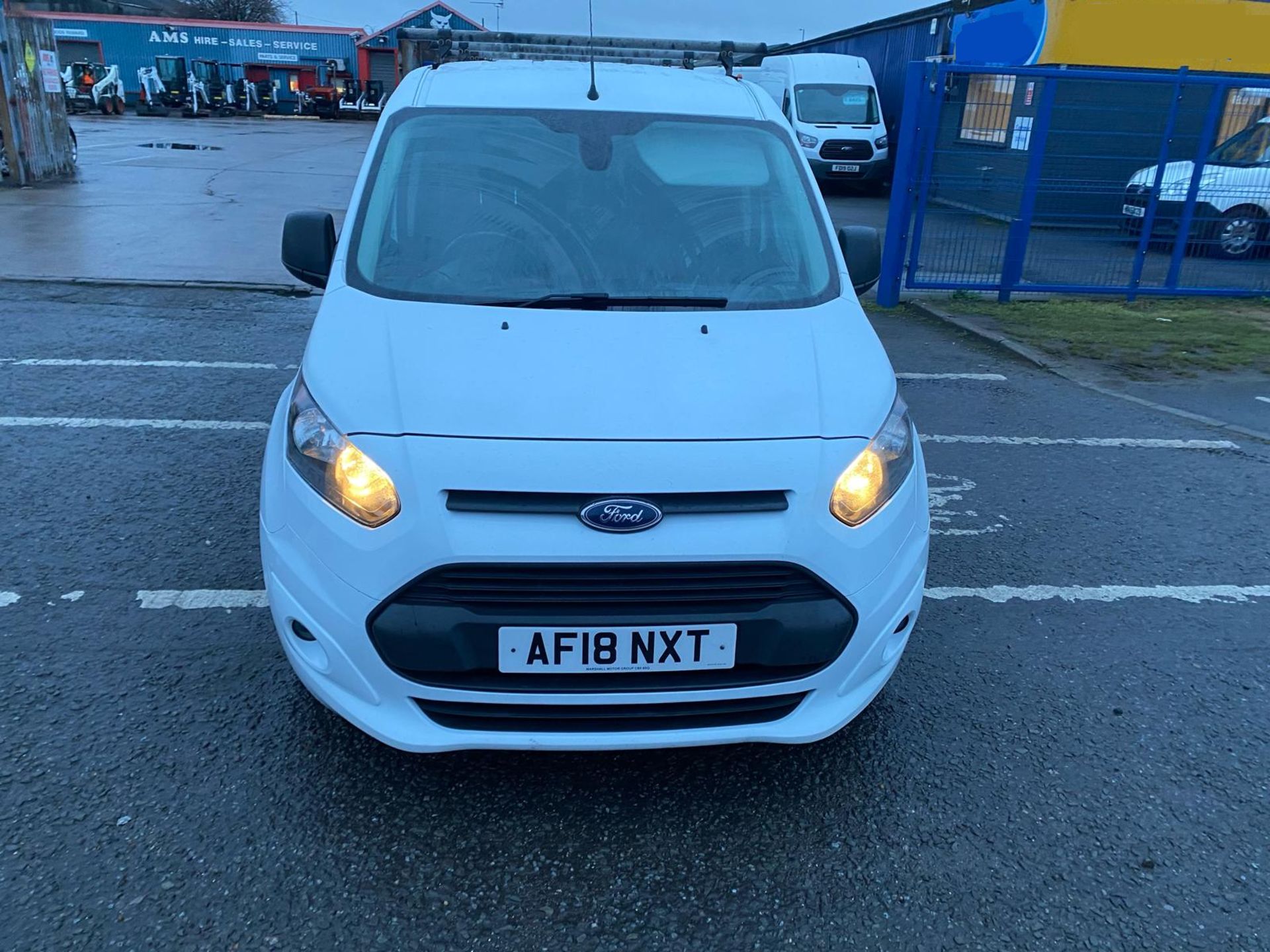 2018 18 FORD TRANSIT CONNECT TREND PAENL VAN - 128K MILES - EURO 6 - 3 SEATS - LWB - ROOF RACK. - Image 2 of 13