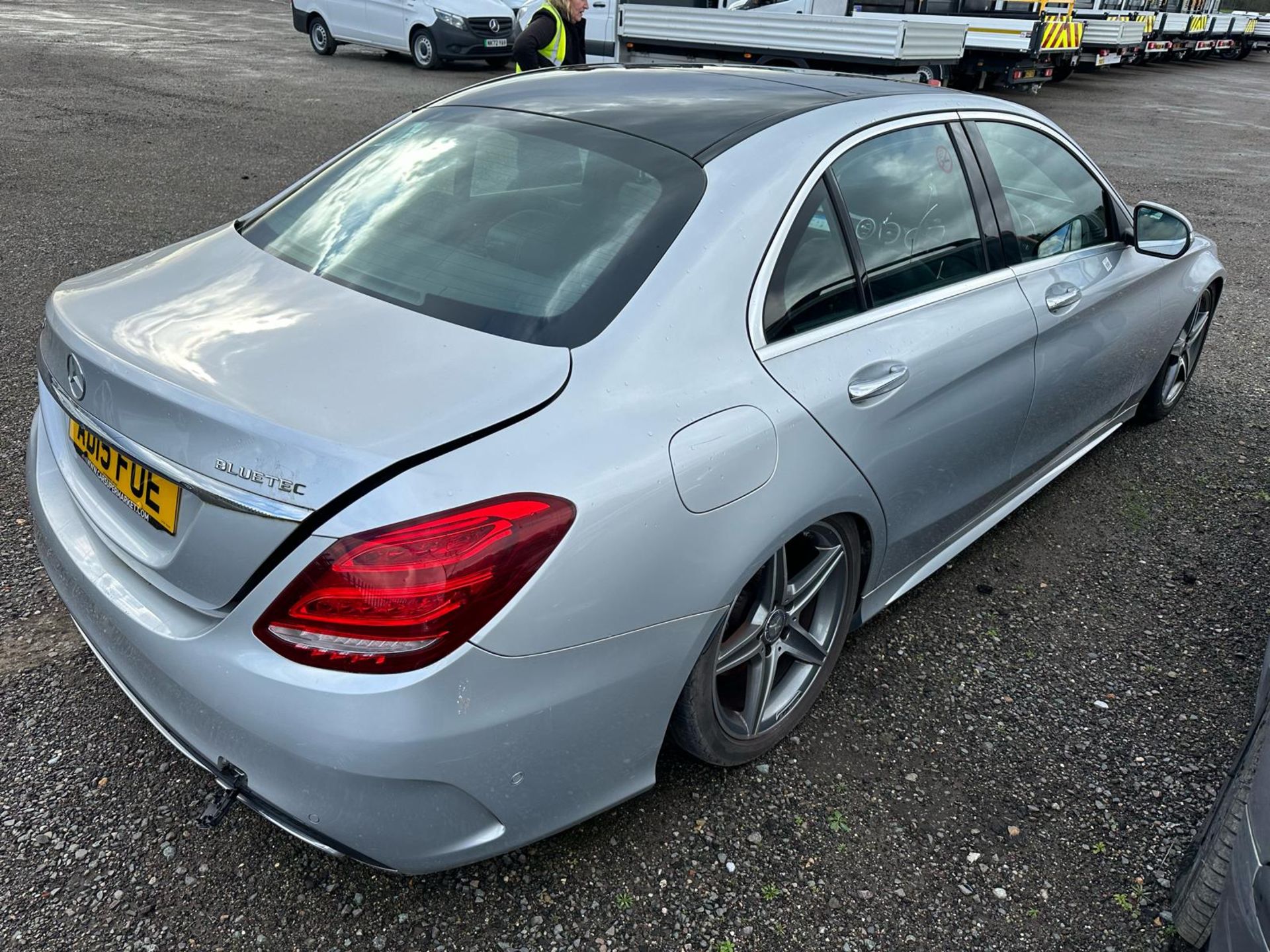 2015 15 MERCEDES C220D SPORT PREMIUM PLUS SALOON - 104K MILES - AIR SUSPENSION - PAN ROOF - SAT NAV - Image 3 of 6