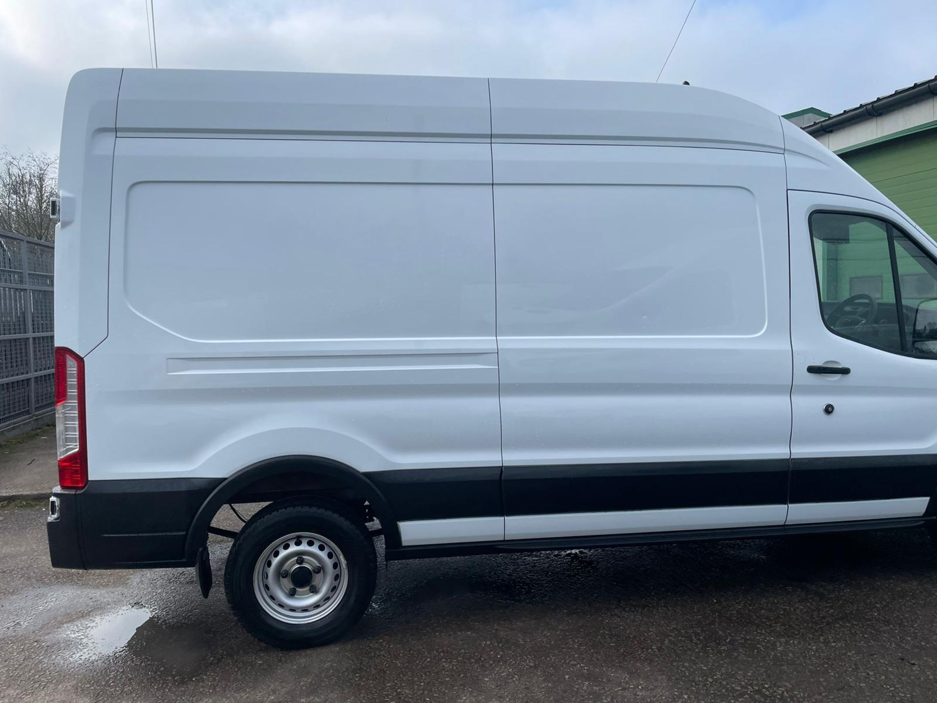 2021 70 FORD TRANSIT 350 PANEL VAN - LONG WHEELBASE HI ROOF - RWD - FACELIFT LIFT MODEL  - Image 5 of 8