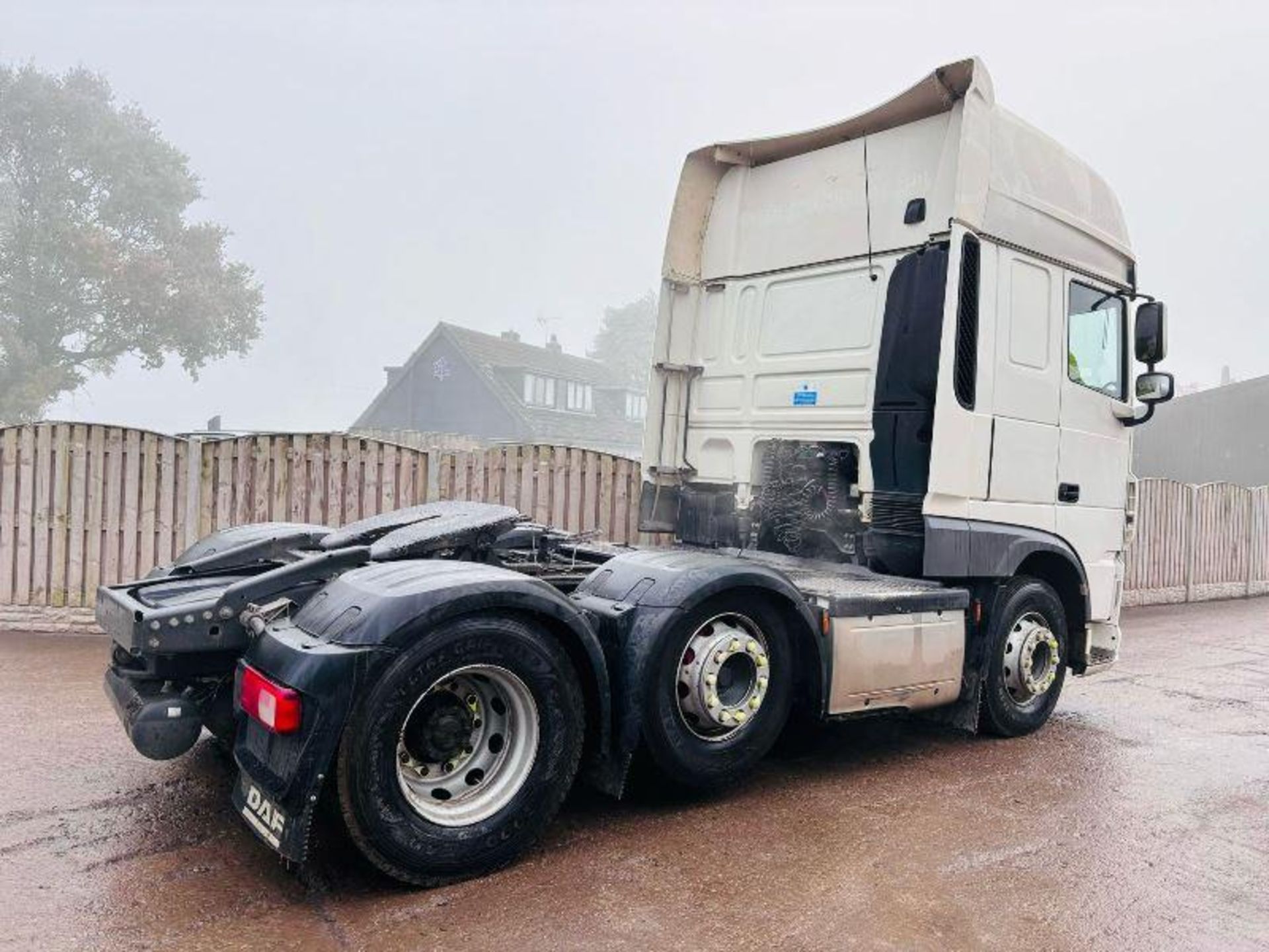 DAF XF510 6X2 TRACTOR UNIT *YEAR 2016, MOT'D TILL APRIL 2024* - READING 700328 KMS - Bild 8 aus 18