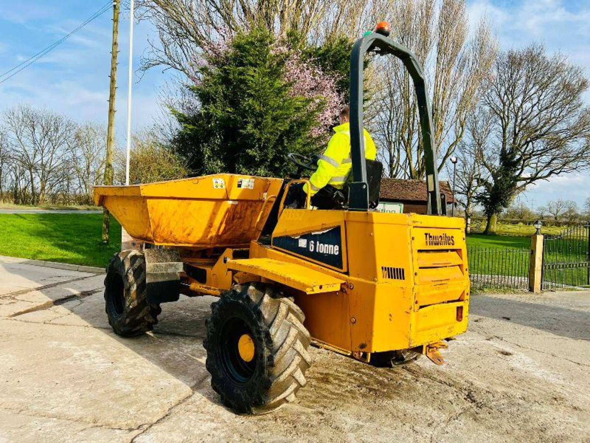 THWAITES 6 TON 4WD SWIVEL TIP DUMPER C/W PERKINS ENGINE   - Image 12 of 19