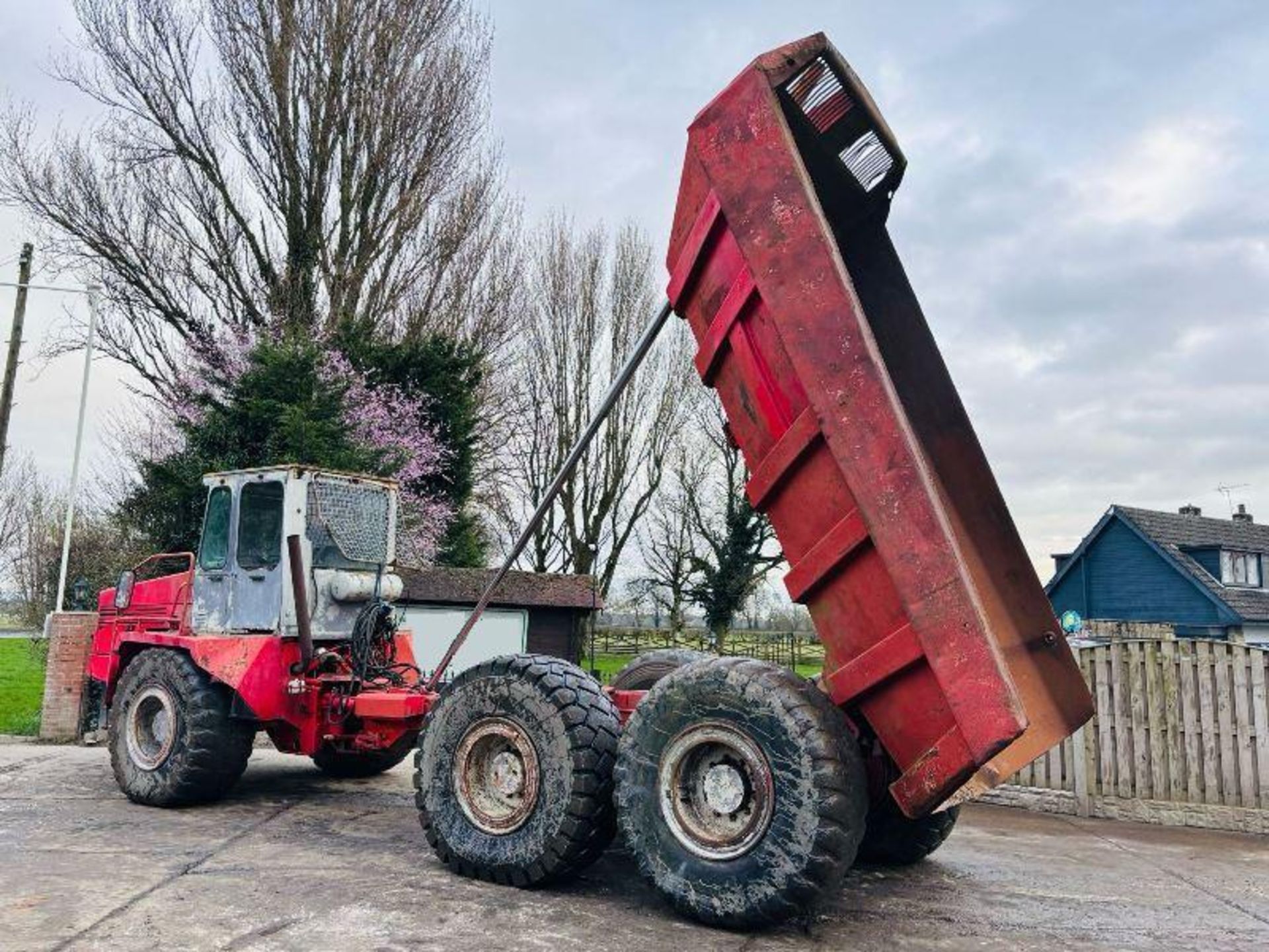 O&K D25 6X6 ARTICULATED DUMP TRUCK - Image 13 of 14