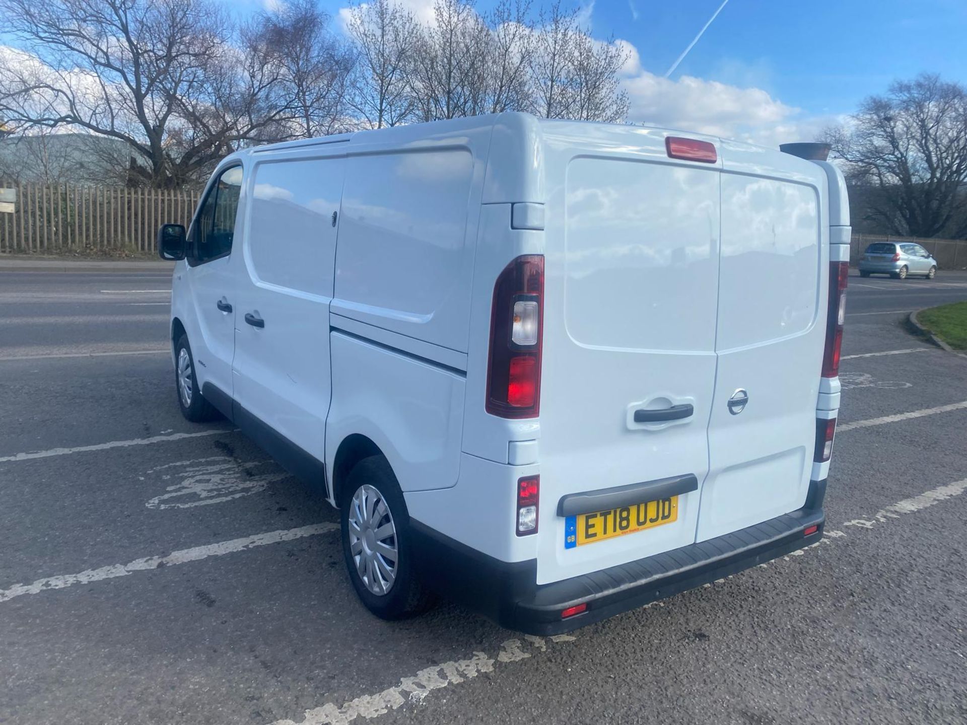 2018 18 NISSAN NV300 PANEL VAN - 106K MILES - AIR CON - EURO 6 - PLY LINED - Bild 5 aus 11