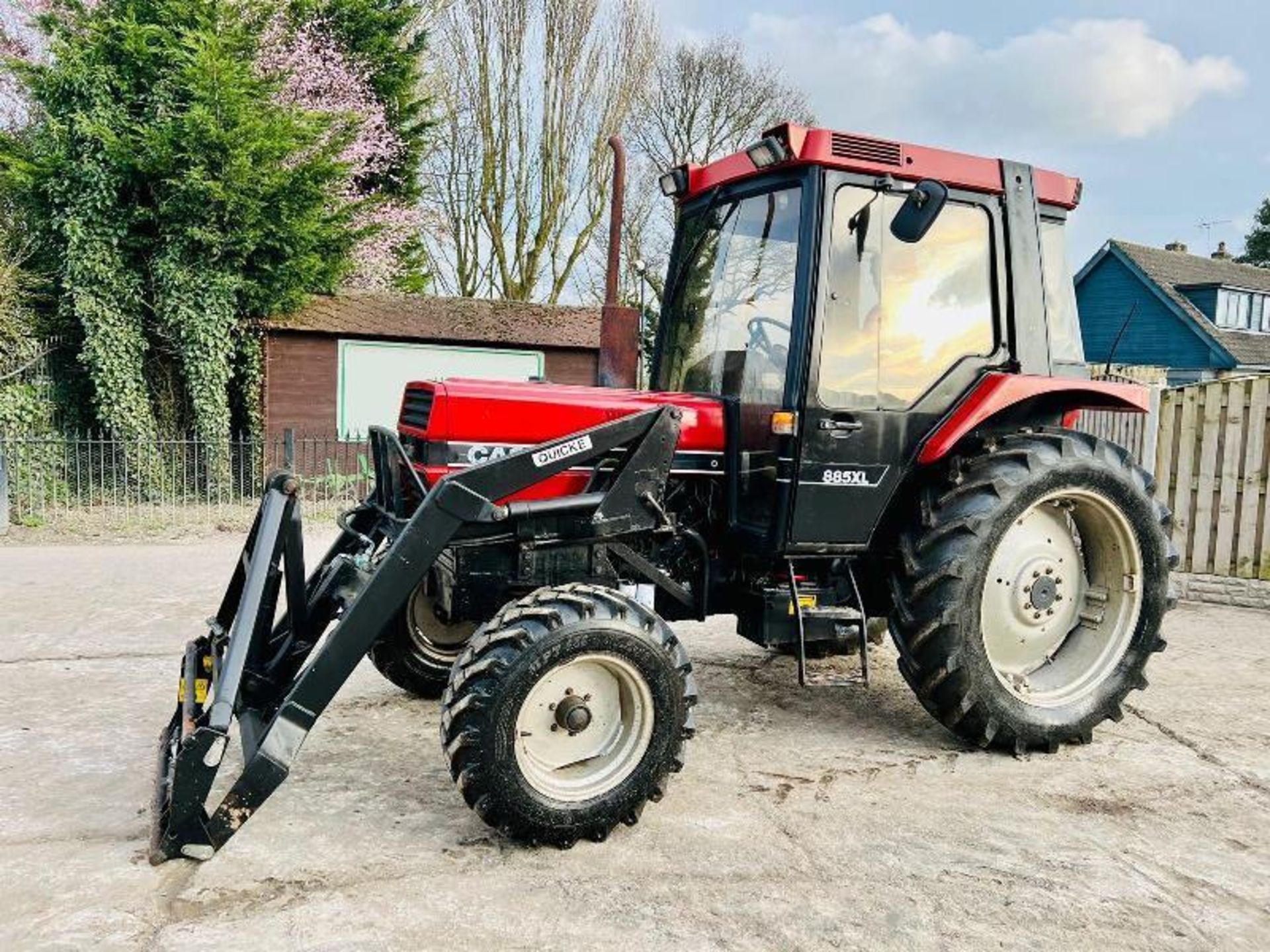 CASE 885XL TRACTOR C/W FRONT LOADER  - Image 17 of 19