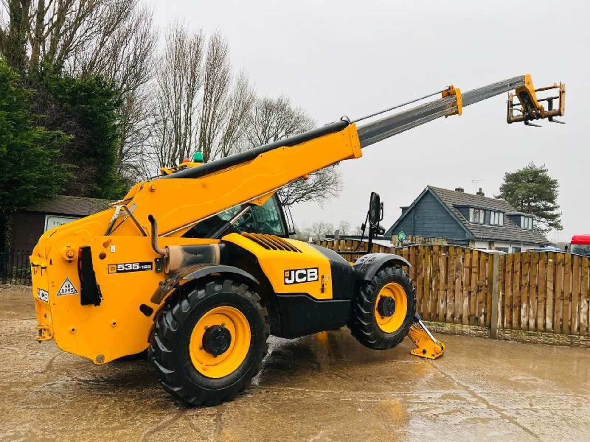 JCB 535-125HI VIZ 4WD TELEHANDLER *YEAR 2019,12.5 METER REACH* C/W PALLET TINES - Image 9 of 16