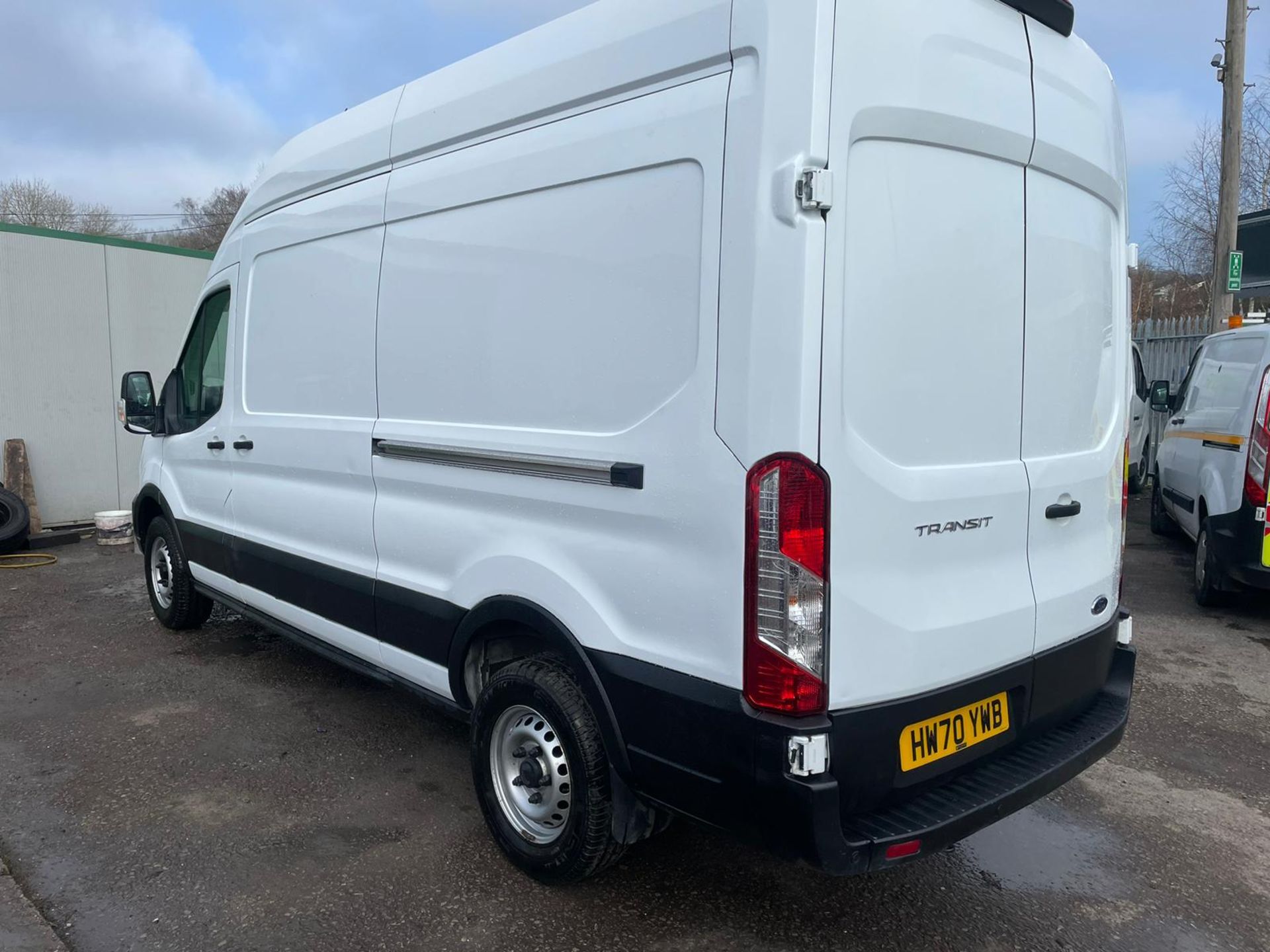 2021 70 FORD TRANSIT 350 PANEL VAN - LONG WHEELBASE HI ROOF - RWD - FACELIFT LIFT MODEL  - Image 3 of 8