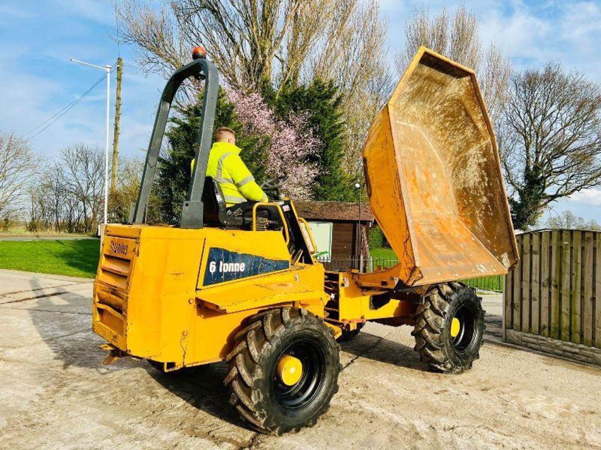 THWAITES 6 TON 4WD SWIVEL TIP DUMPER C/W PERKINS ENGINE   - Image 19 of 19