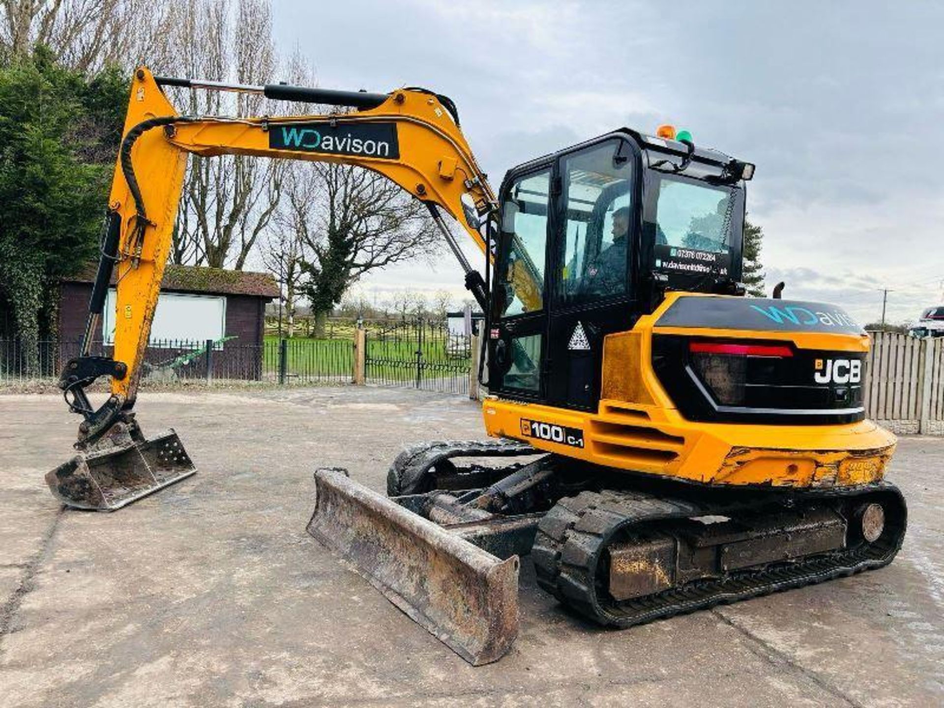 JCB 100C-1 TRACKED EXCAVATOR *YEAR 2017* C/W QUICK HITCH & BUCKET - Image 3 of 17