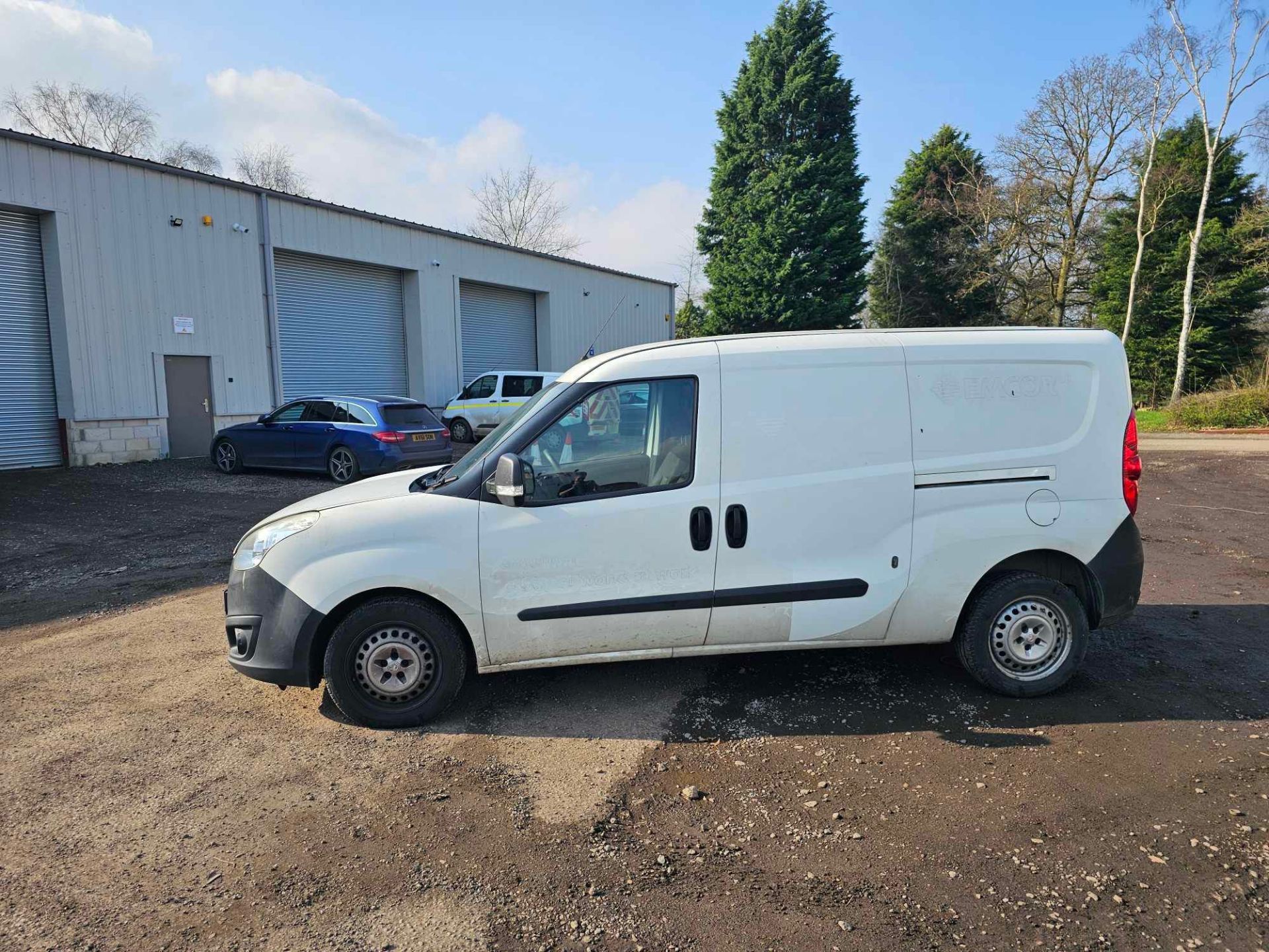 2015 15 VAUXHALL COMBO LWB  2300 L2H1 CDTI SS E-FLEX PANEL VAN - 123K MILES - PLY LINED - Bild 8 aus 9