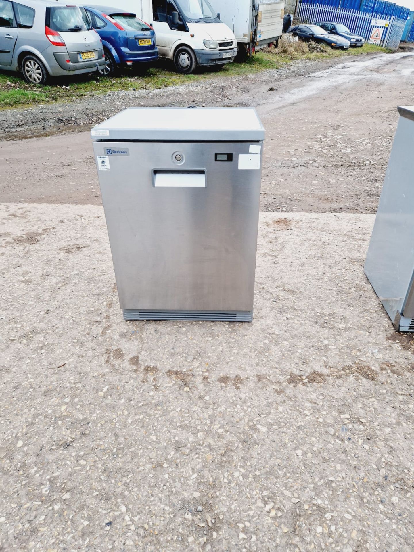 ELECTROLEX UNDER COUNTER SINGLE DOOR FRIDGE