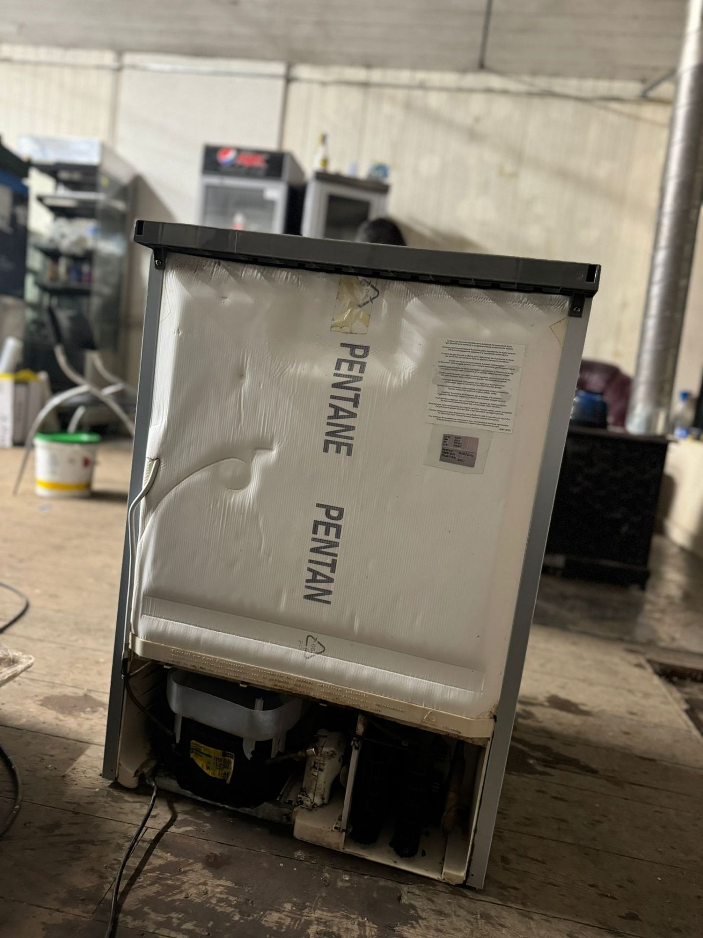 ELECTROLUX UNDER COUNTER FRIDGE - FULLY WORKING CONDITION - Image 4 of 8