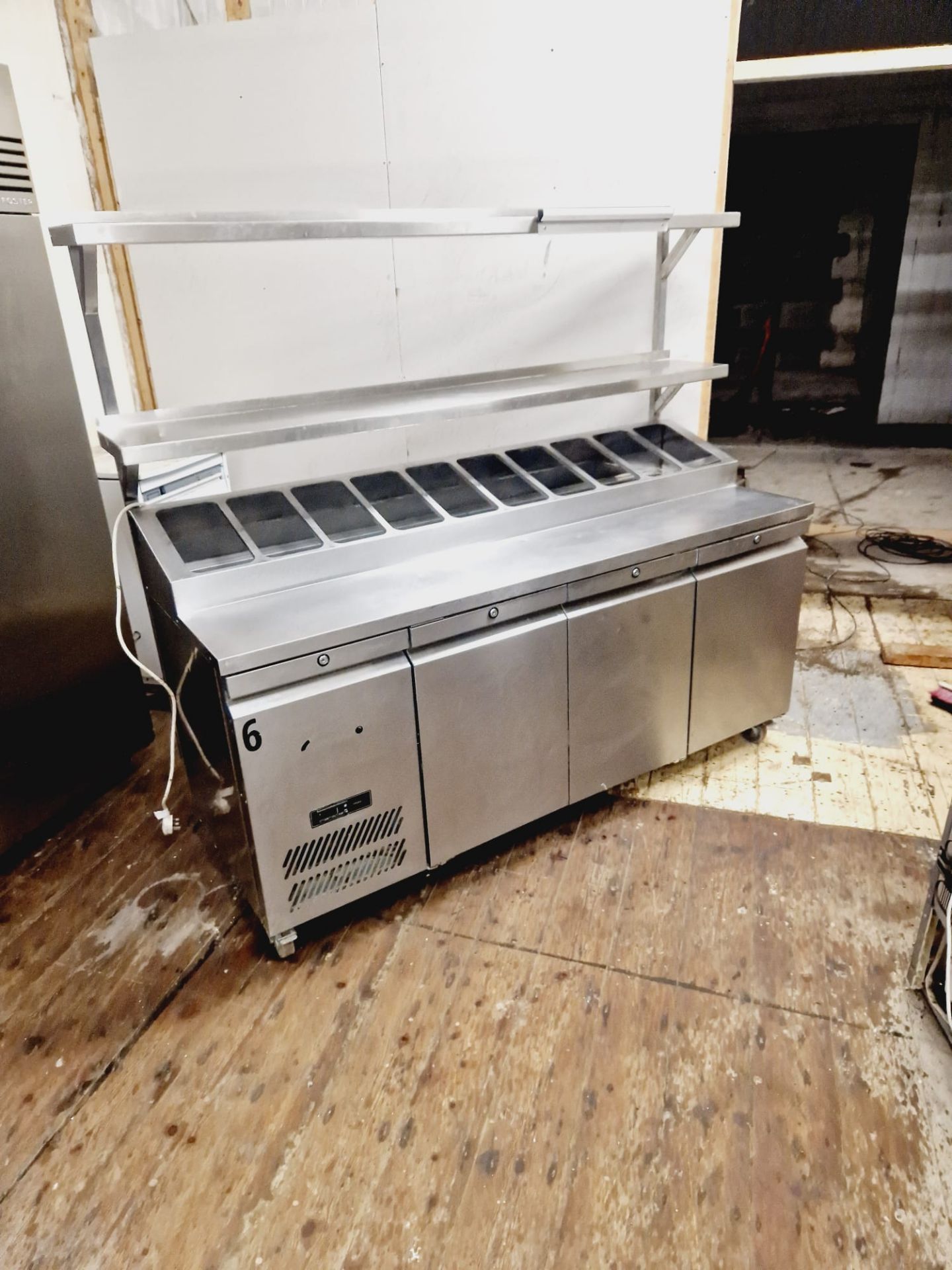 WILLIAMS 3 DOOR PIZZA PERP FRIDGE WITH SHELF -  SALAD BAR - FULLY WORKING AND SERVICED - Image 3 of 6