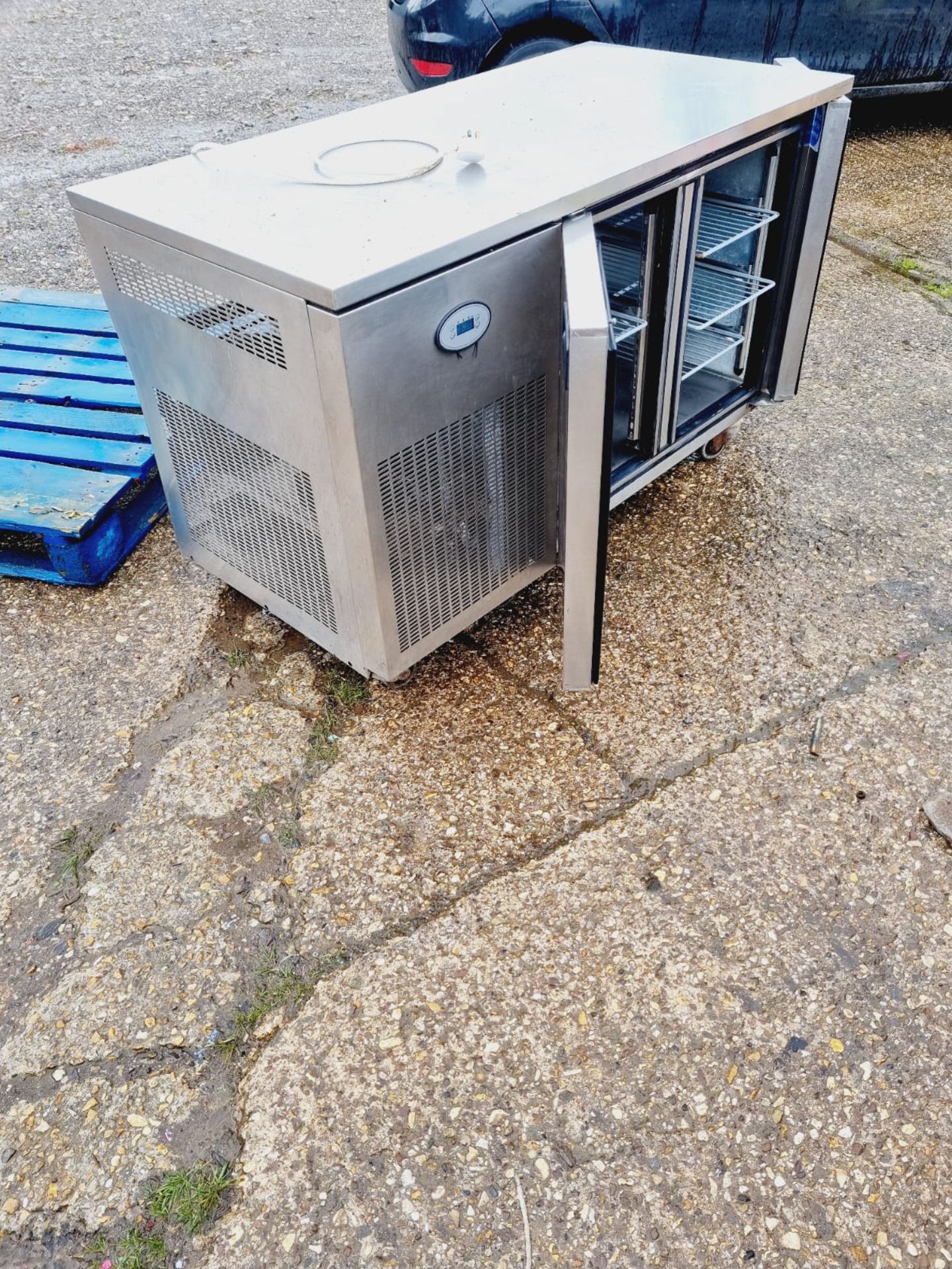 FOSTER 2 DOOR UNDER COUNTER FRIDGE - 1400 MM W - GOOD CONDITION - Image 4 of 4