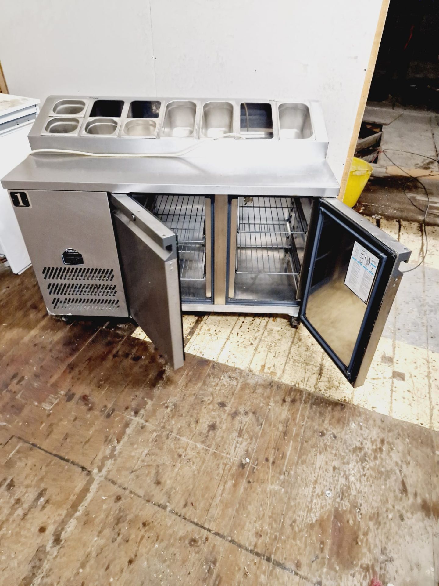 WILLIAMS PREP  FRIDGE 1400 MM WIDE - FULLY WORKING AND TESTED - Image 2 of 2