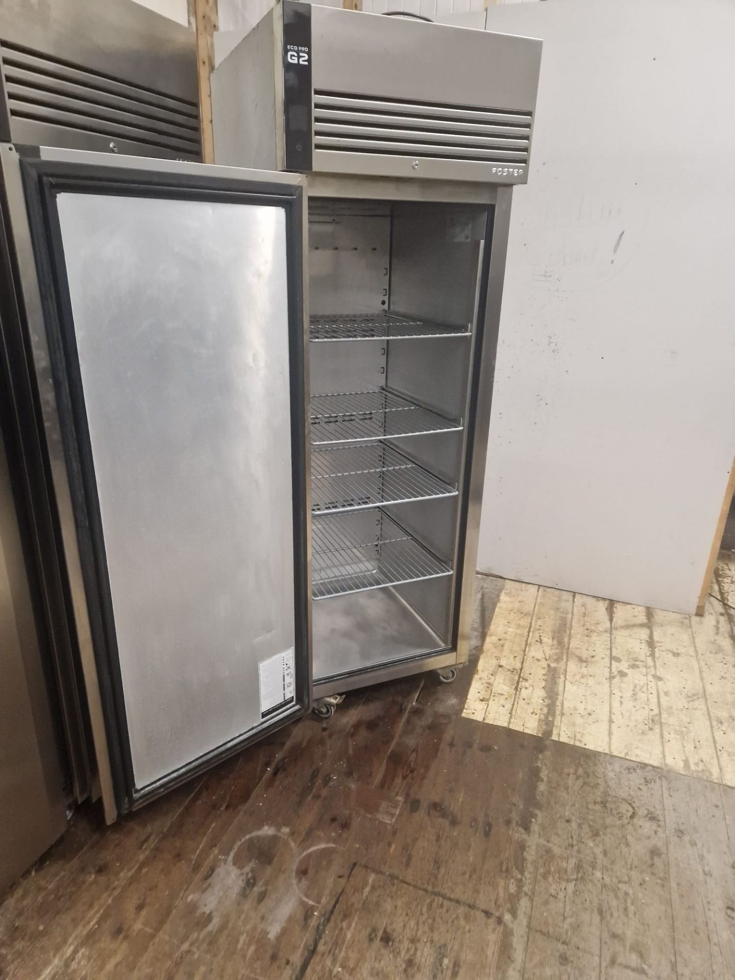 FOSTER G2 UPRIGHT FRIDGE +1 +4 - 600 LITRE STAINLESS STEEL - FULLY WORKING AND SERVICED  - Bild 2 aus 3