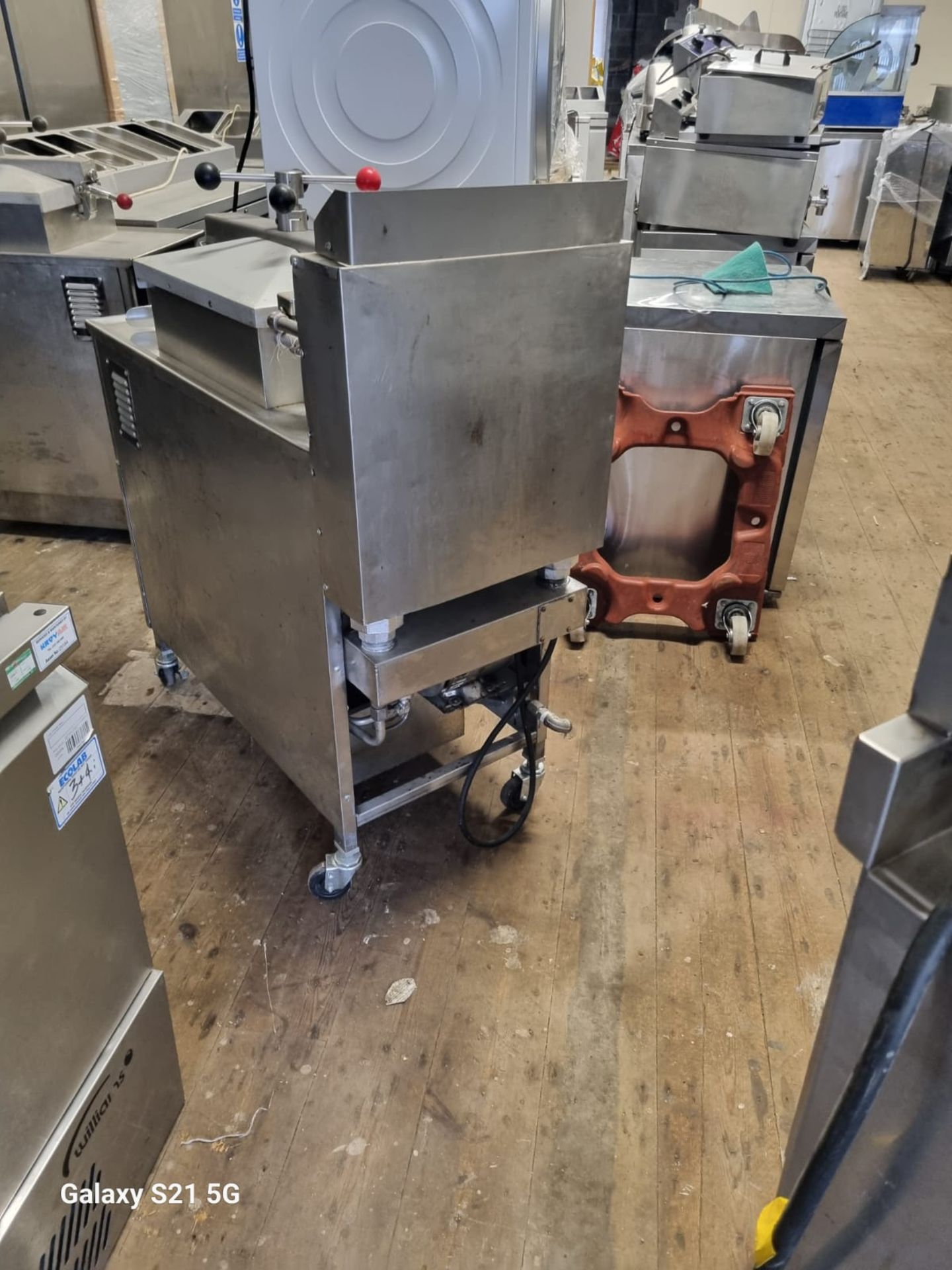 HENNY PENNY COMPUTEON 8000 GAS PRESSURE FRYER - FULLY SERVICED AND TESTED - ALL ORIGINAL PARTS  - Image 6 of 8