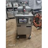 HENNY PENNY PRESSURE GAS FRYER - FASTRON COMPUTER - HAS BEEN FULLY REFURBISHED