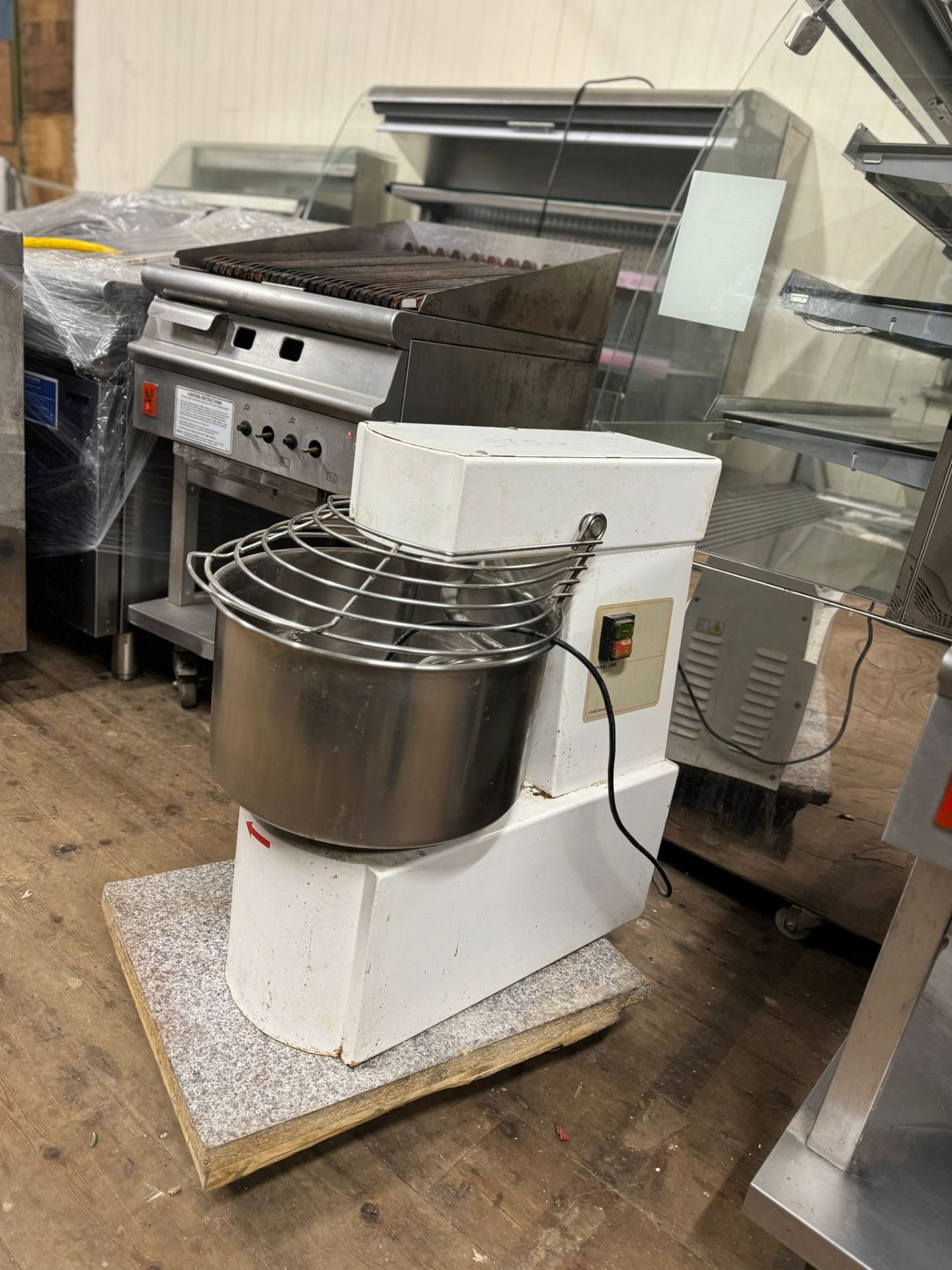 SPRIAL DOUGH MIXER 20L - FULLY WORKING CONDITION - Image 3 of 6