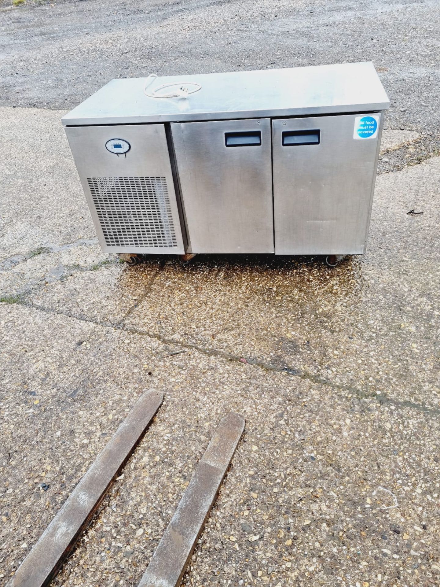 FOSTER 2 DOOR UNDER COUNTER FRIDGE - 1400 MM W - GOOD CONDITION