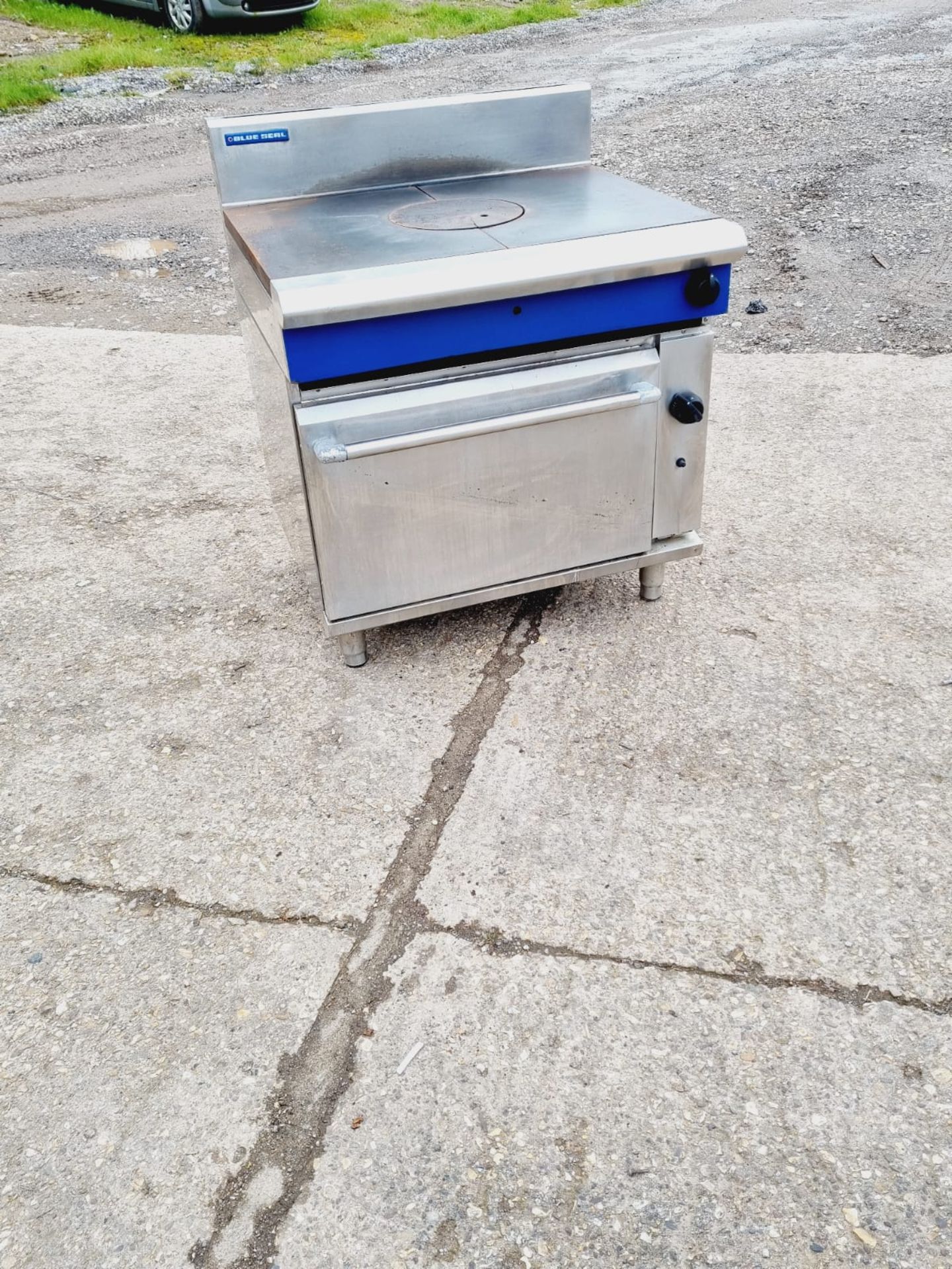 BLUE SEAL GAS SOLID TOP WITH OVEN - Image 4 of 4