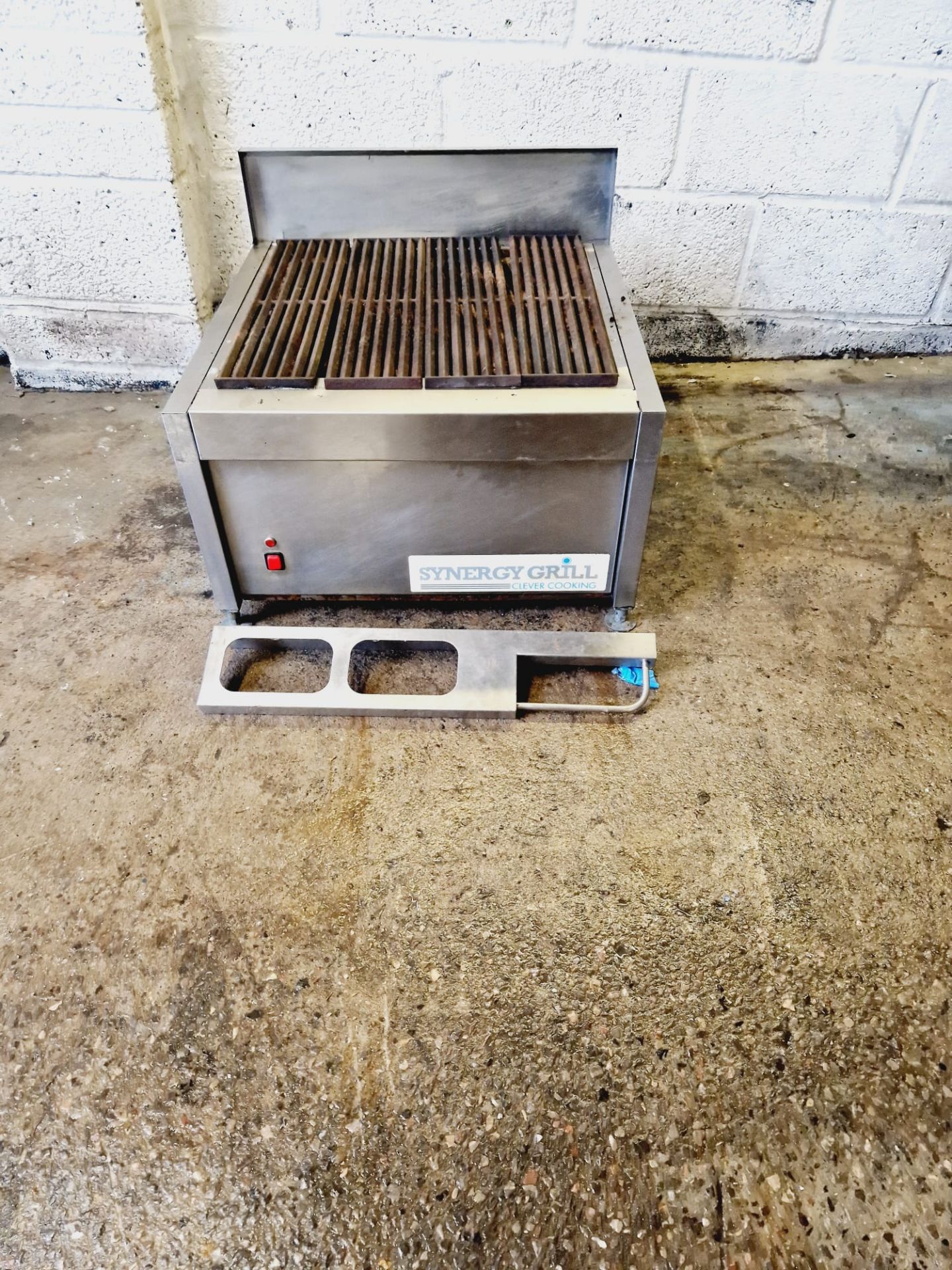SYNERGY GRILL SINGLE BURNER - NATURAL GAS - UNTESTED - WAREHOUSE CLEARANCE