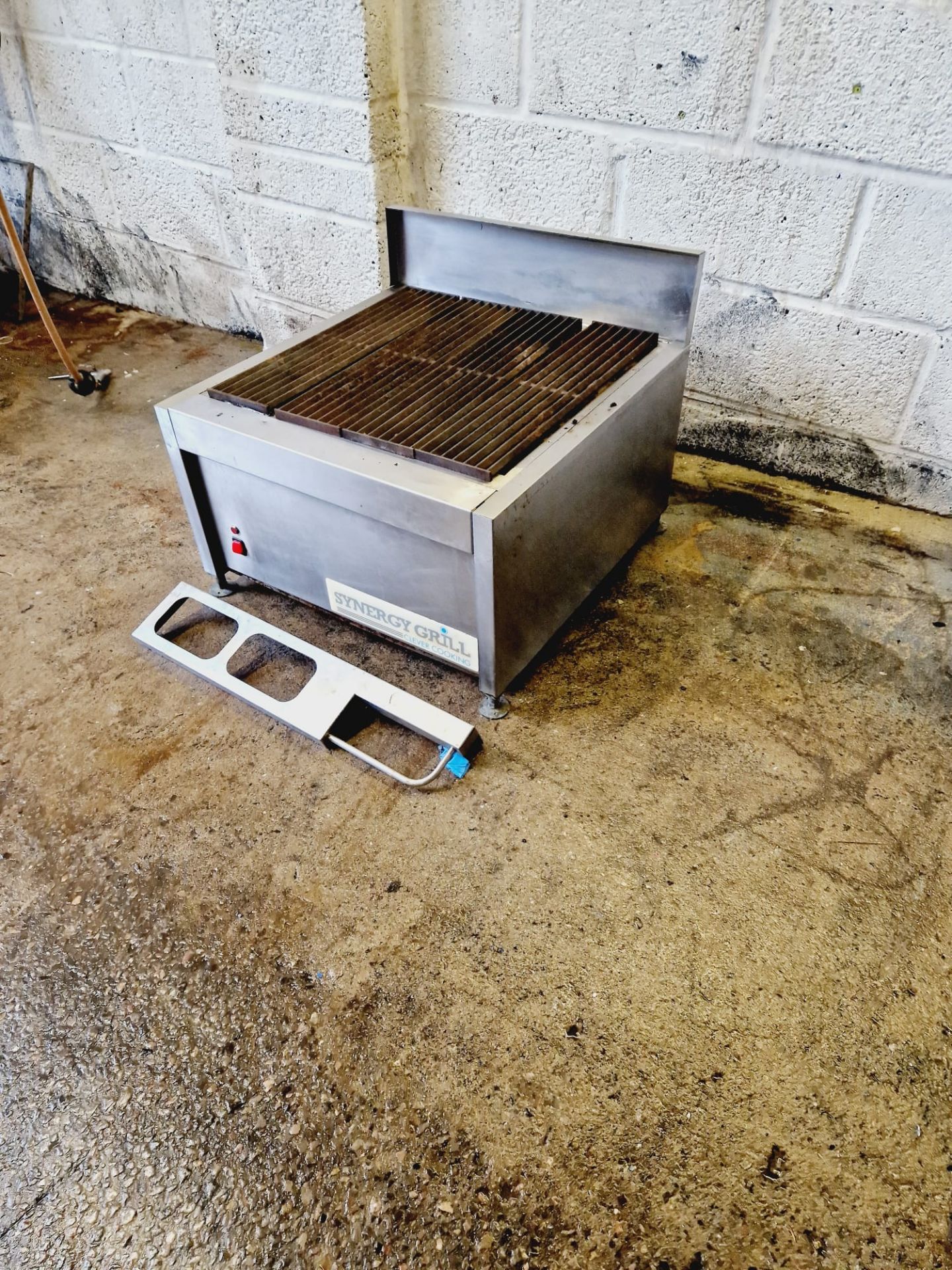 SYNERGY GRILL SINGLE BURNER - NATURAL GAS - UNTESTED - WAREHOUSE CLEARANCE - Image 3 of 3