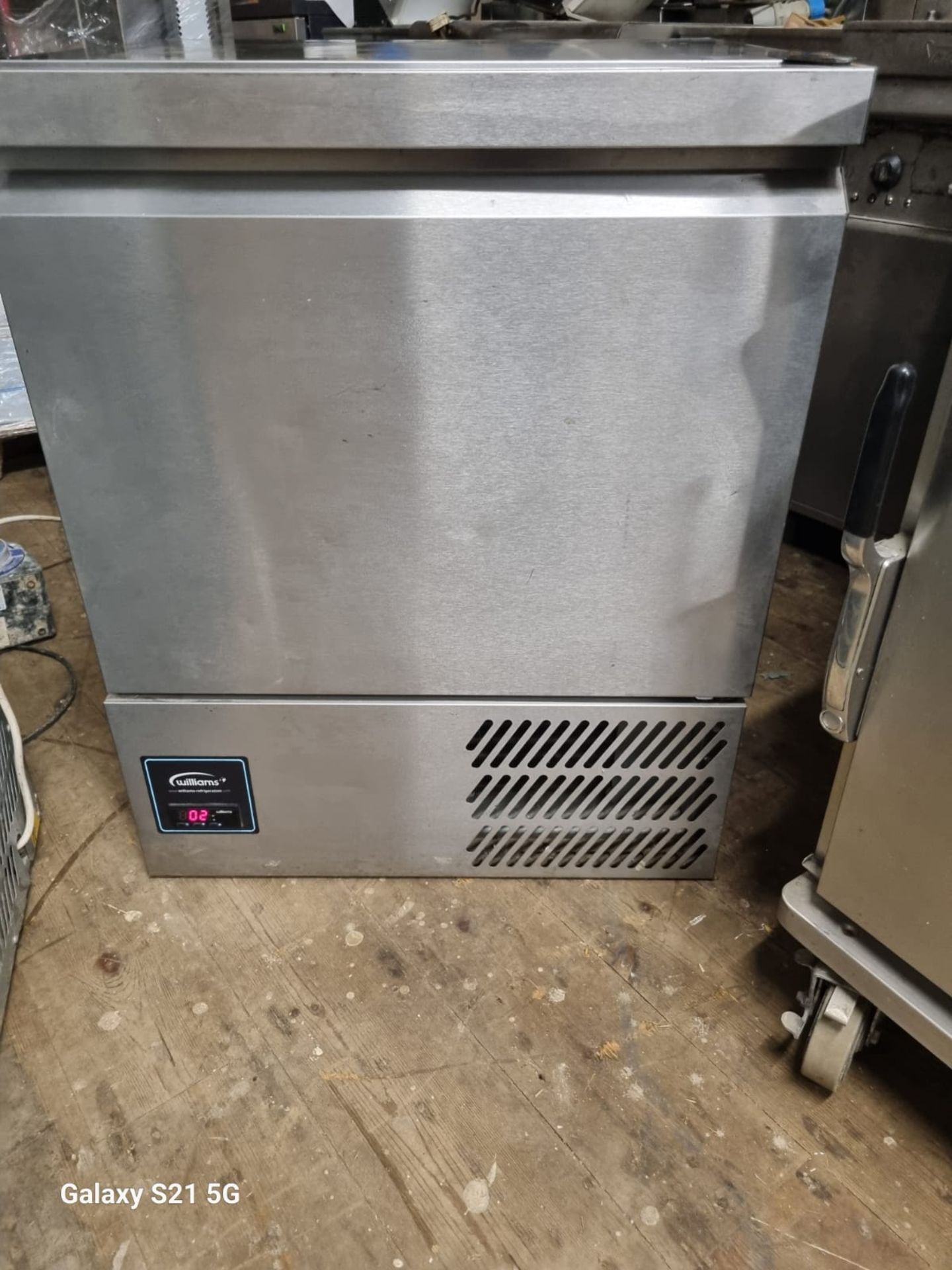 WILLIAMS H5UC HC R2 UNDER COUNTER SINGLE DOOR FRIDGE - FULLY WORKING