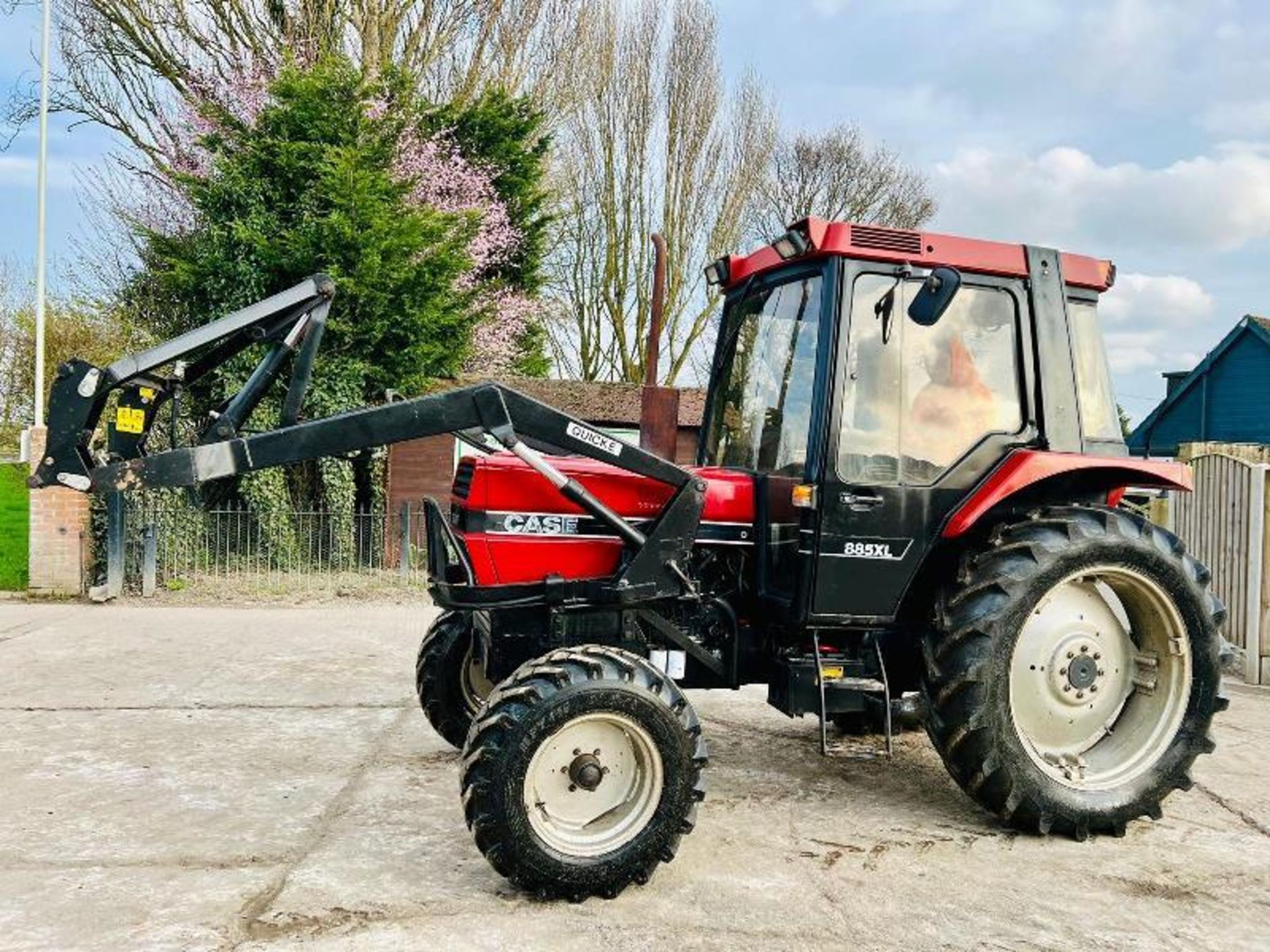 CASE 885XL TRACTOR C/W FRONT LOADER - Image 9 of 19