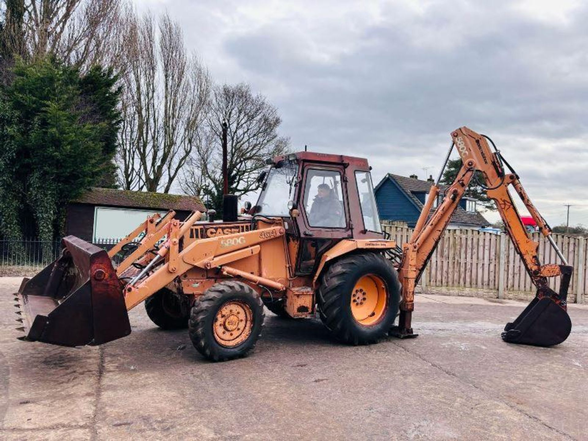 CASE 580G CONSTRUCTION KING 4WD BACKHOE DIGGER C/W EXTENDING DIG - Bild 13 aus 13