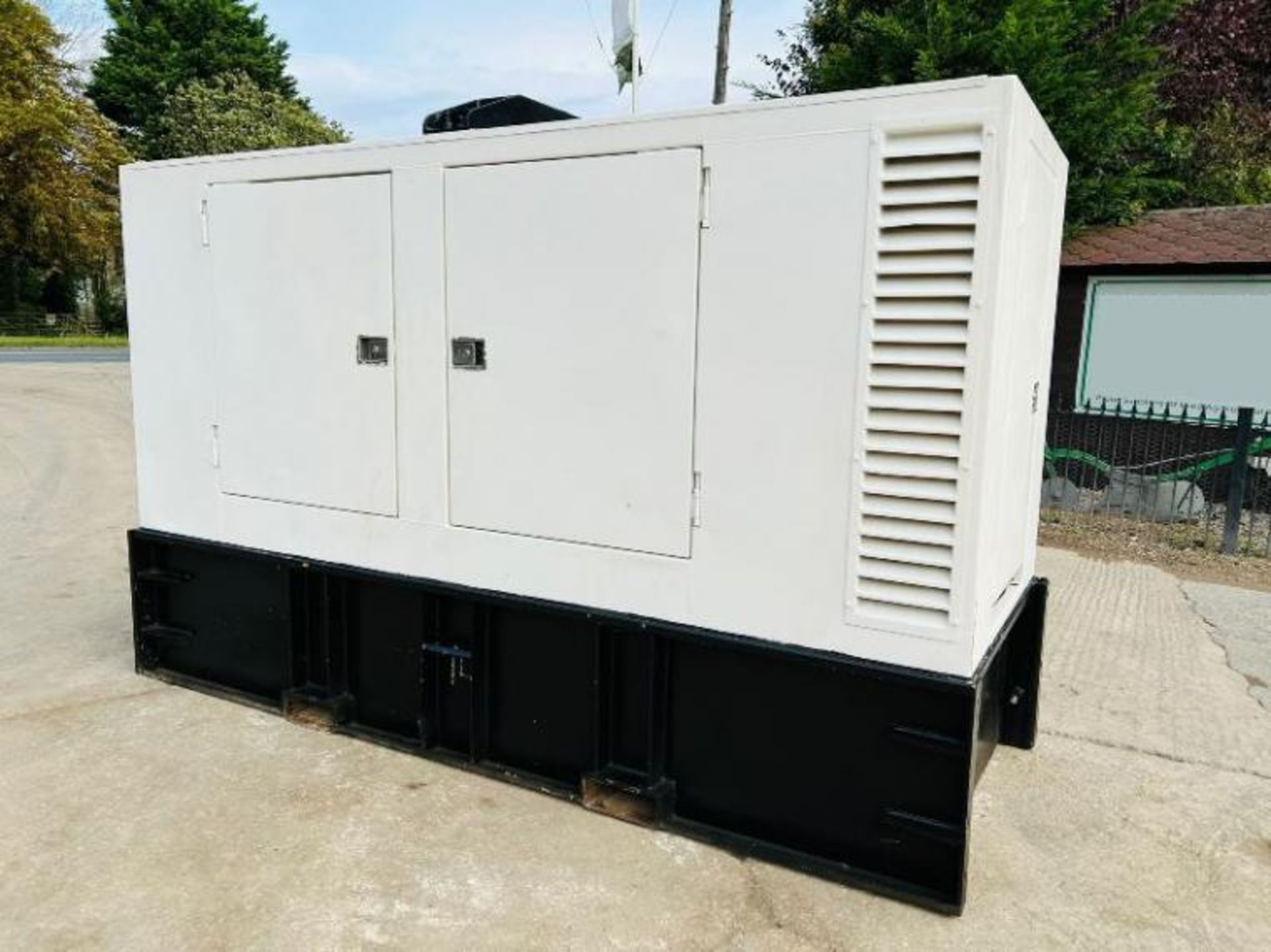 AGGREKO GHP11/8065E 60KVA STATIC GENERATOR C/W IVECO ENGINE - Image 16 of 19