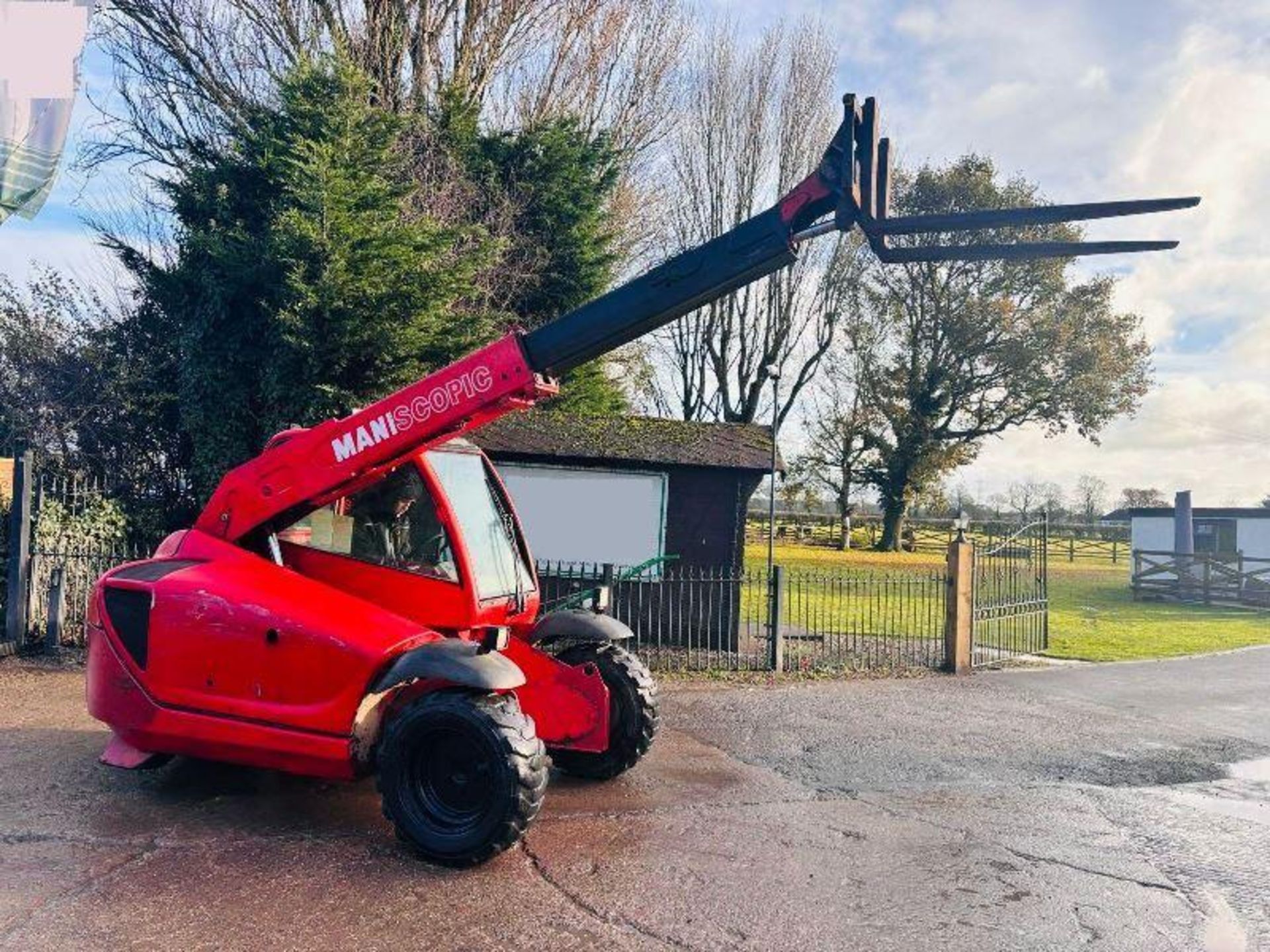 MANITOU SLT415E TELEHANDLER C/W PALLET TINES - Image 8 of 19