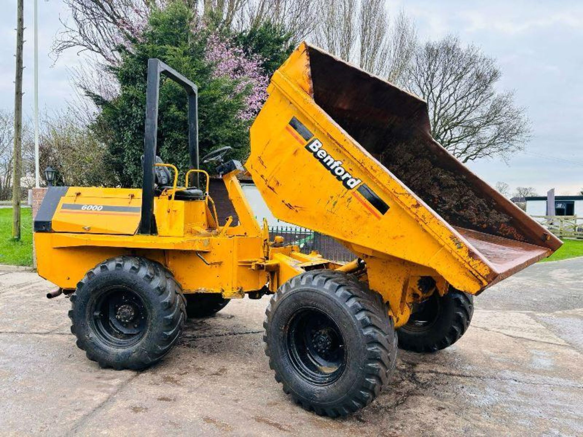 BENFORD 6000 4WD DUMPER C/W ROLE BAR, DEUTZ ENGINE - Image 13 of 15