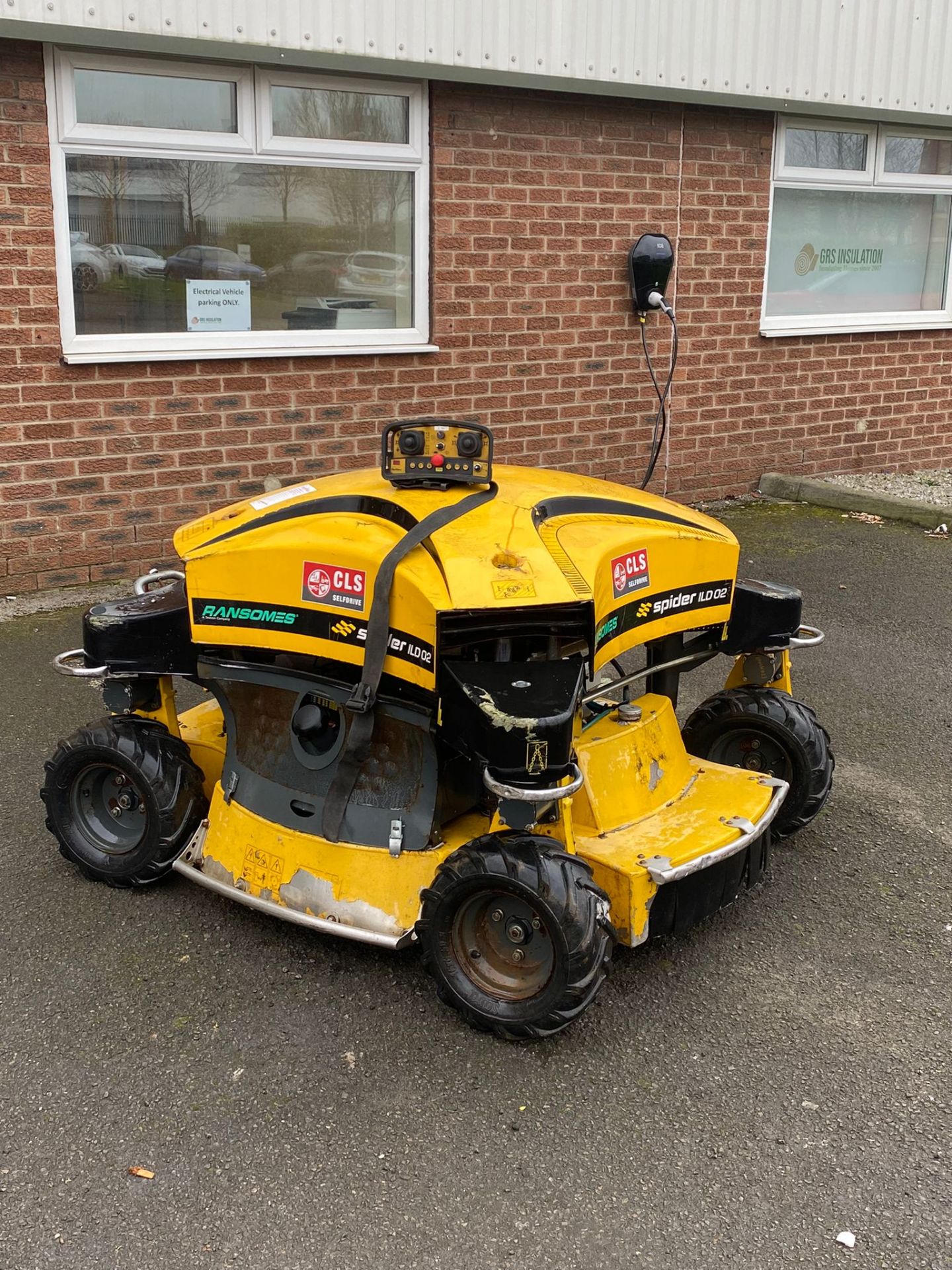 RANSOMES ILD02 REMOTE CONTROL SPIDER MOWER