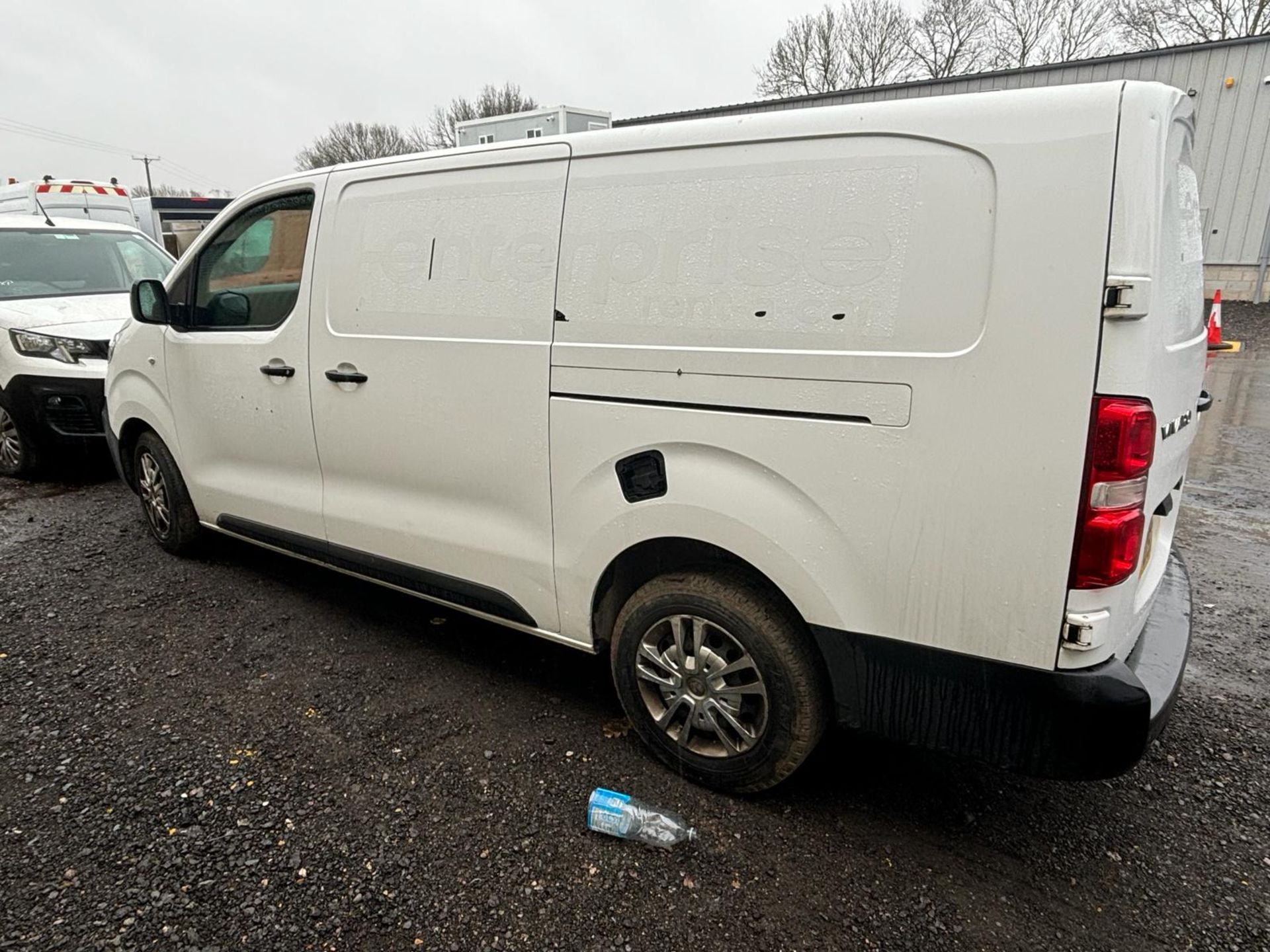 2020 70 VAUXHALL VIVARO LWB DYNAMIC PANEL VAN - 47K MILES - AIR CON - 6 SPEED - PLY LINED  - Image 8 of 12