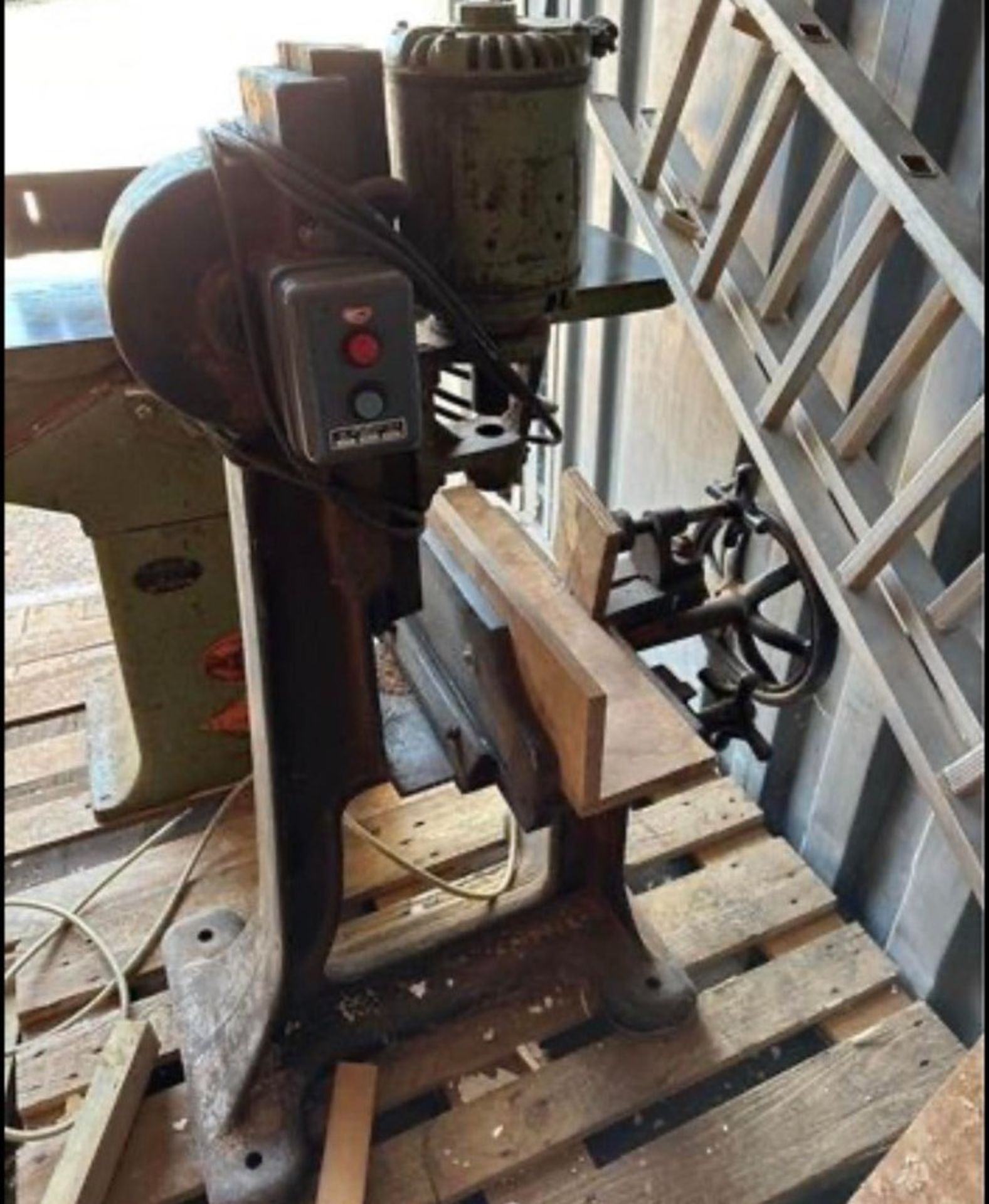 MORTISE MACHINE, 240V AND VERY RARE - Image 5 of 6