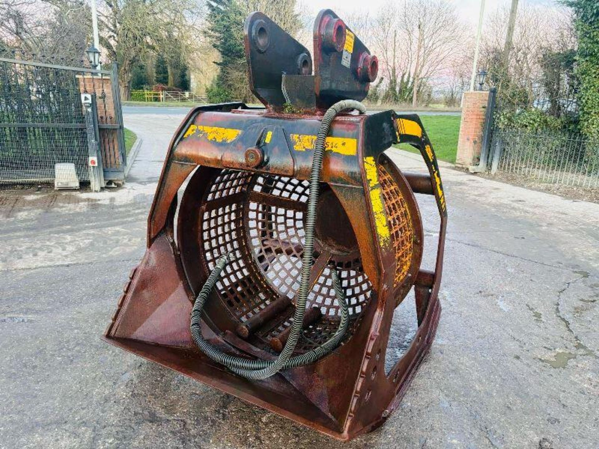 MB - S14S3 50MM SCREENING BUCKET *YEAR 2015* C/W 80MM PINS - Image 10 of 10
